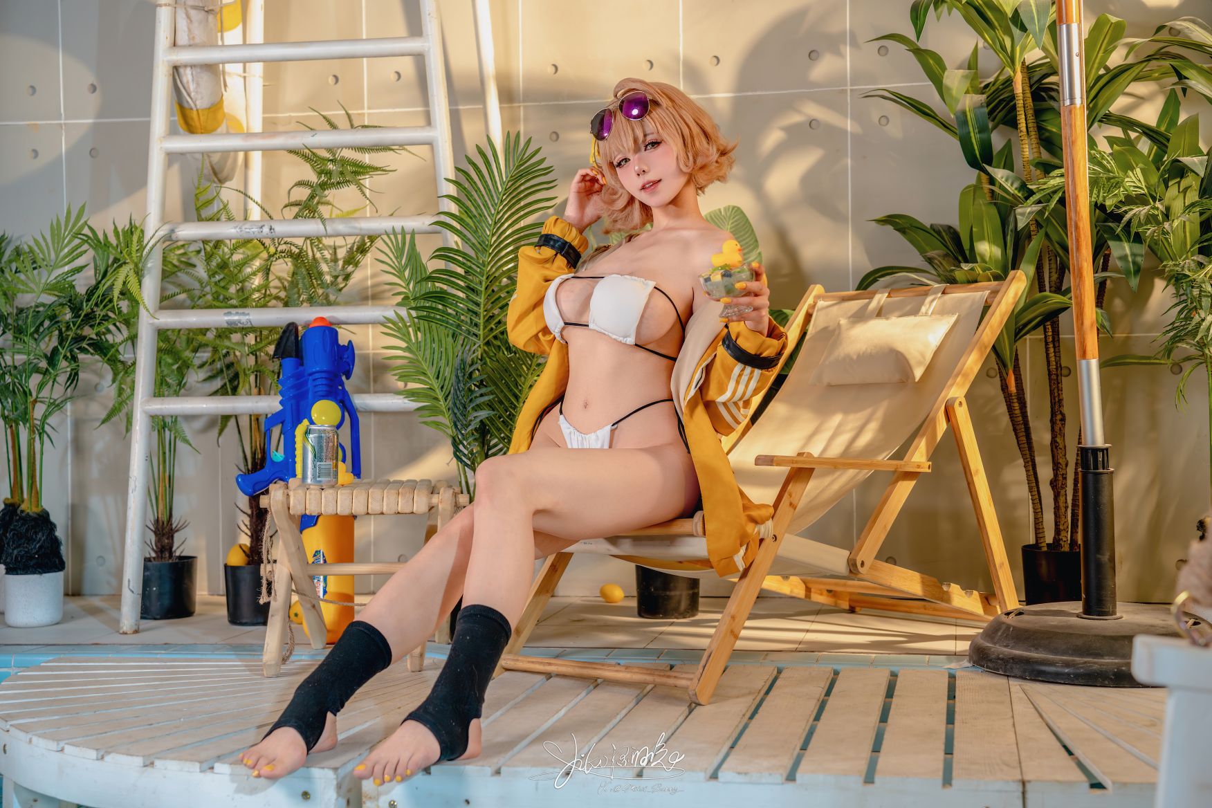 咬人小小兔---8月作品闪耀夏日-阿尼斯-恋爱告急-80P1V-134GB-08-29