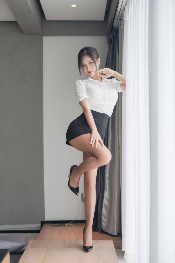 白烨-秘书的私人时间20-72P4V-227G-02-14