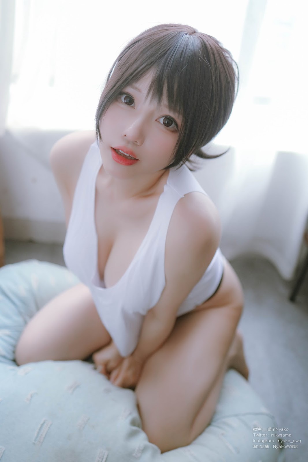 Cosplay-Nyako喵子-隣のやばいお姉さん-背心-09-20
