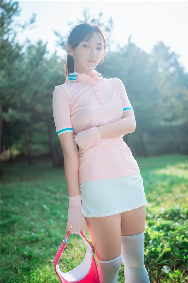 DJAWA-Photo---HENDOONG-혠둥이---On-Green-101P118GB-20240814b-08-14