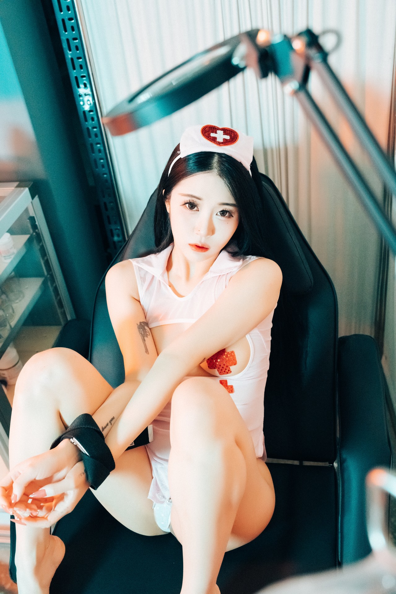 Jeong-Bomi-정보미-Loozy-Secret-Treatment-Set01-03-08