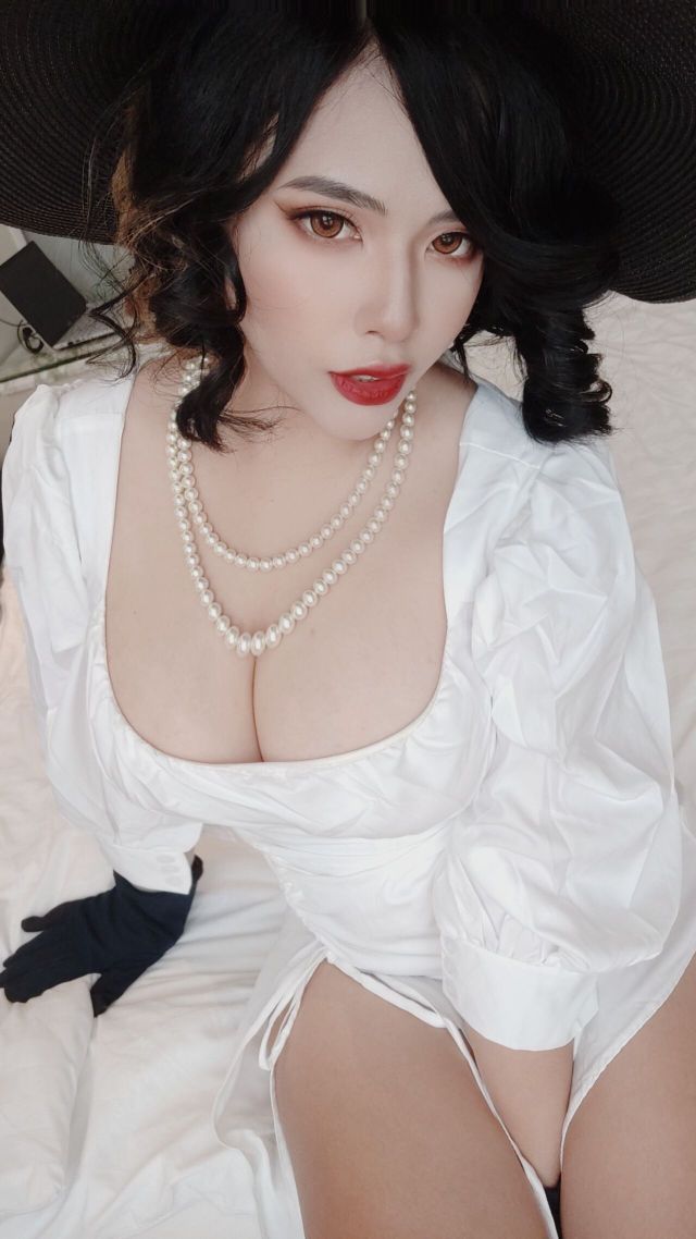 Neppuネップ-Lady-Dimitrescu-38P922MB-12-22