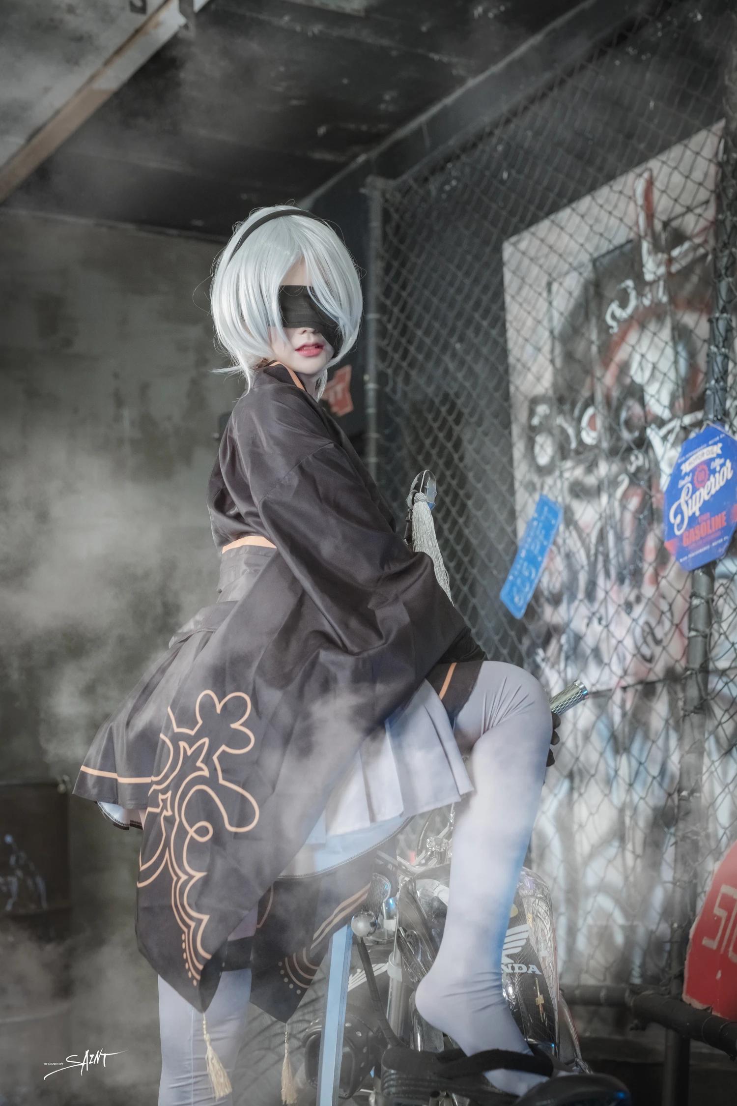 Yuna-유나-SAINT-Photolife-Nier-Automata-2B-11-10
