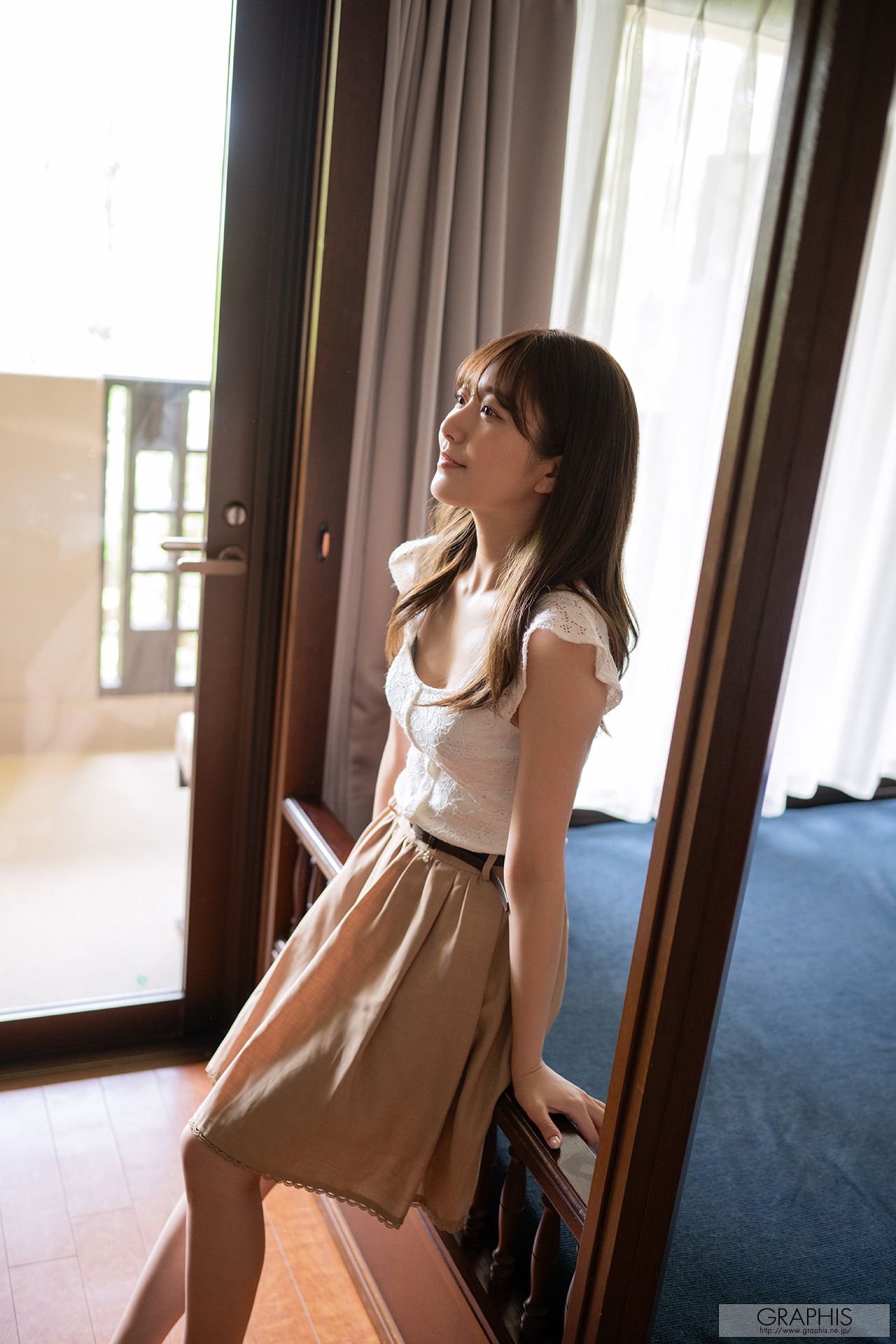 Graphis-Gals--Hikari-Aozora-青空ひかり-Smoothly-141P-08-18