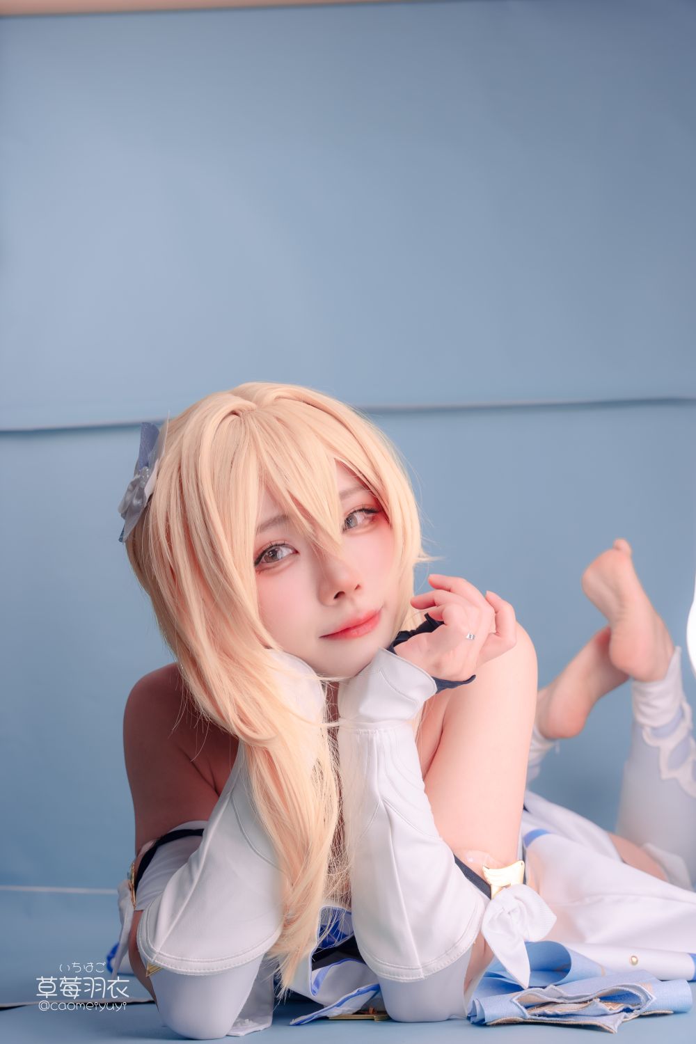 草莓羽衣-caomeiyuyi-cosplay-Lumine---Genshin-Impact-03-15