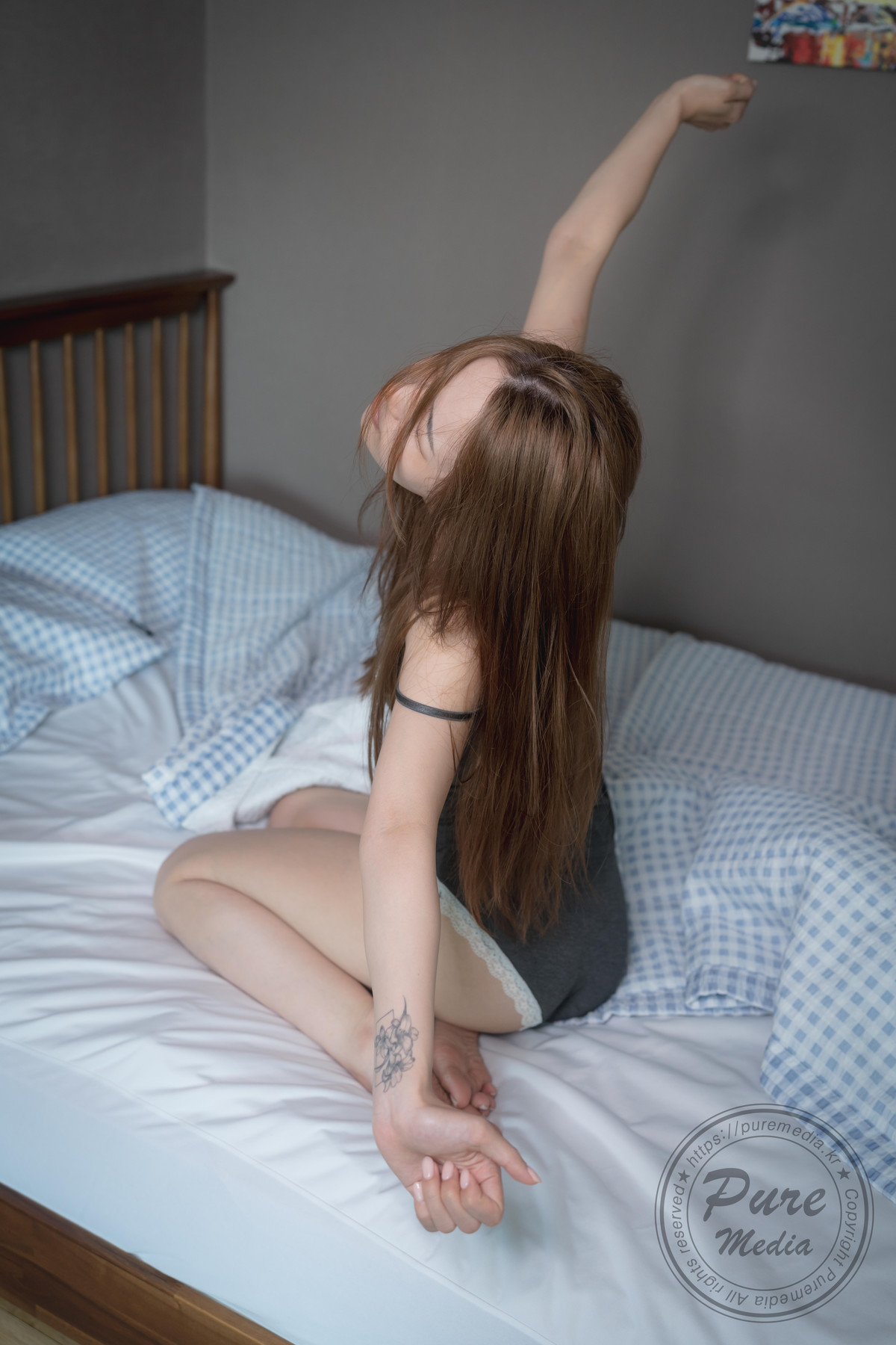 Yeha-예하-PURE-MEDIA-Vol249-Bad-Delivery-Guy-and-New-Wife-Set01-03-03