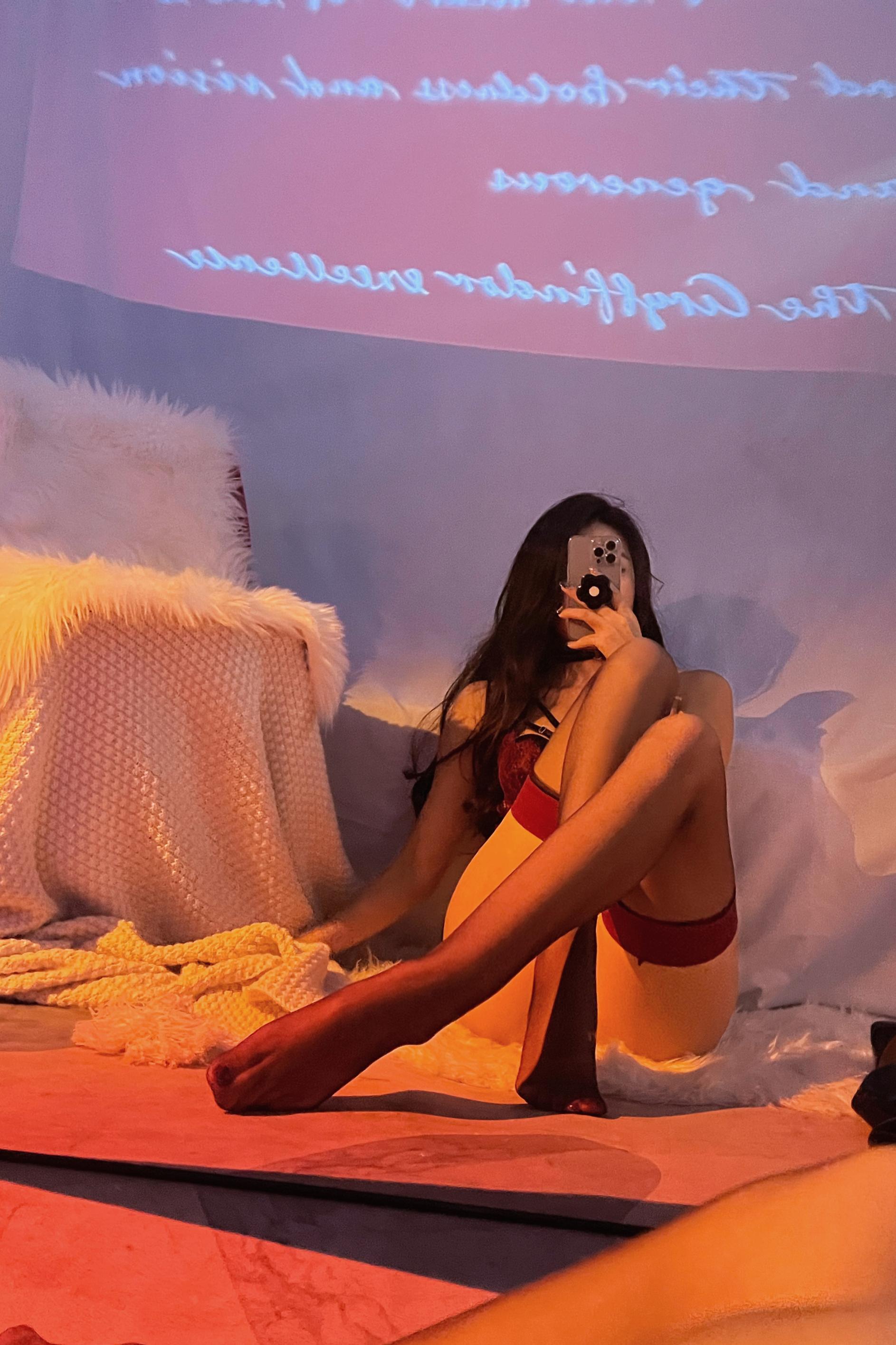 030纪念小小v5--微密圈系列-黑红诱惑-30P185MB-08-29