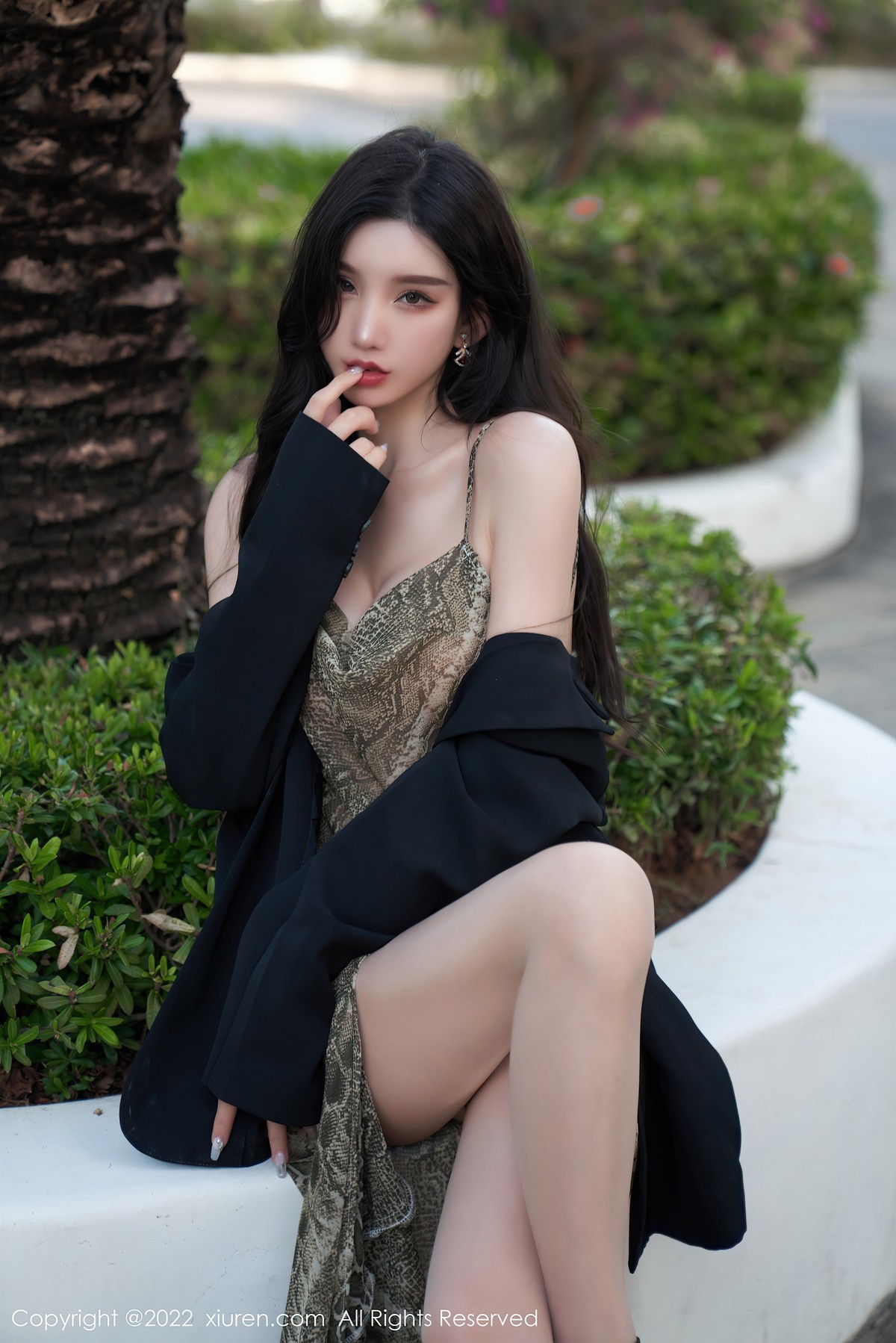 XiuRen秀人网-No4676-周于希Sally-05-01