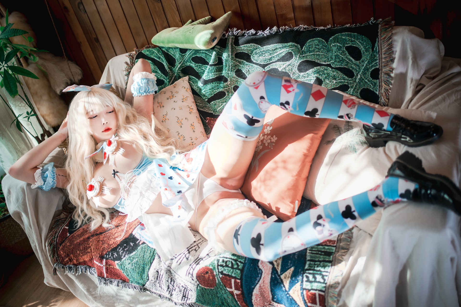 Aram-아람-DJAWA-Creamy-Alice-Set01-04-30