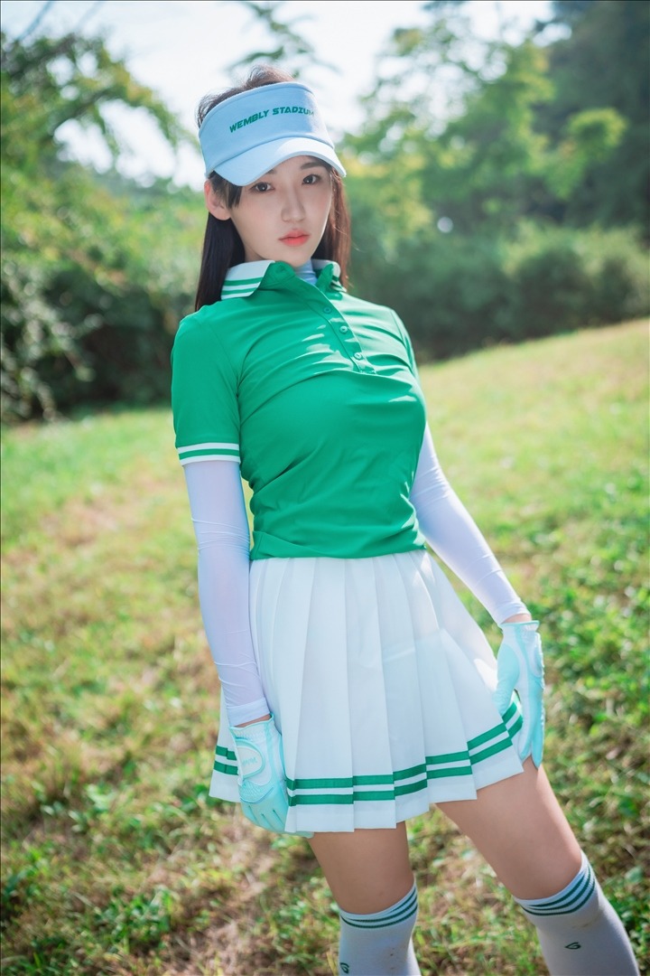 DJAWA-Photo---HENDOONG-혠둥이---On-Green-101P118GB-20240814b-08-14