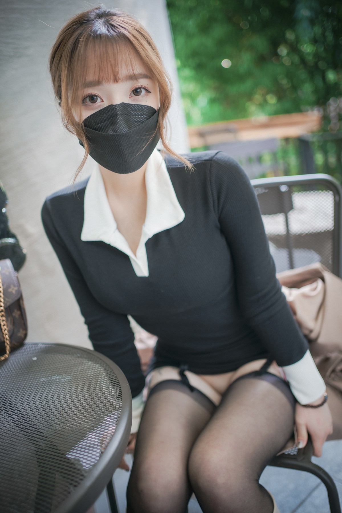 Son-Yeeun-손예은-LOOZY-A-Snap-of-Intimacy-Set02-04-03