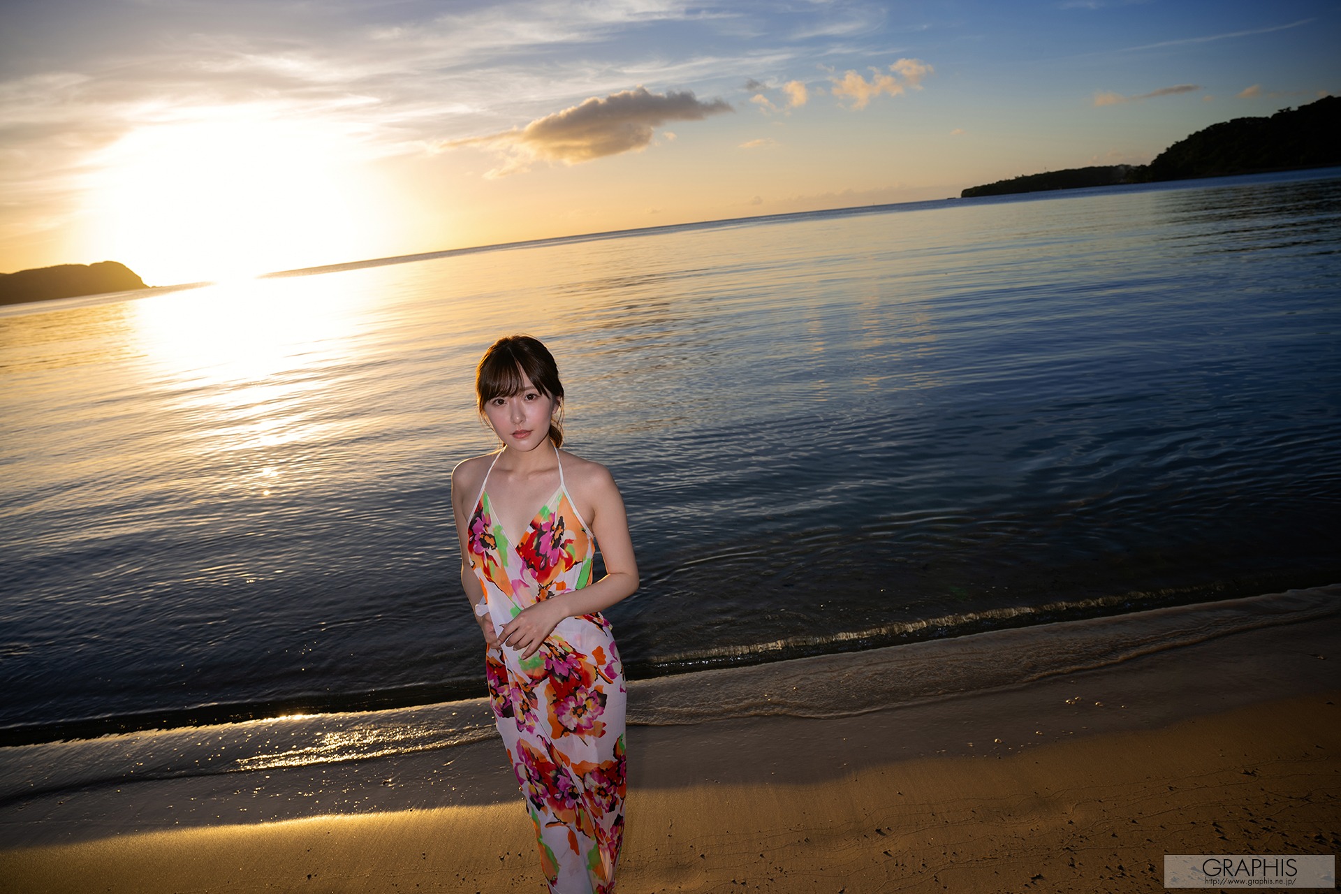 Graphis-Gals--Hikari-Aozora-青空ひかり-Smoothly-141P-08-18