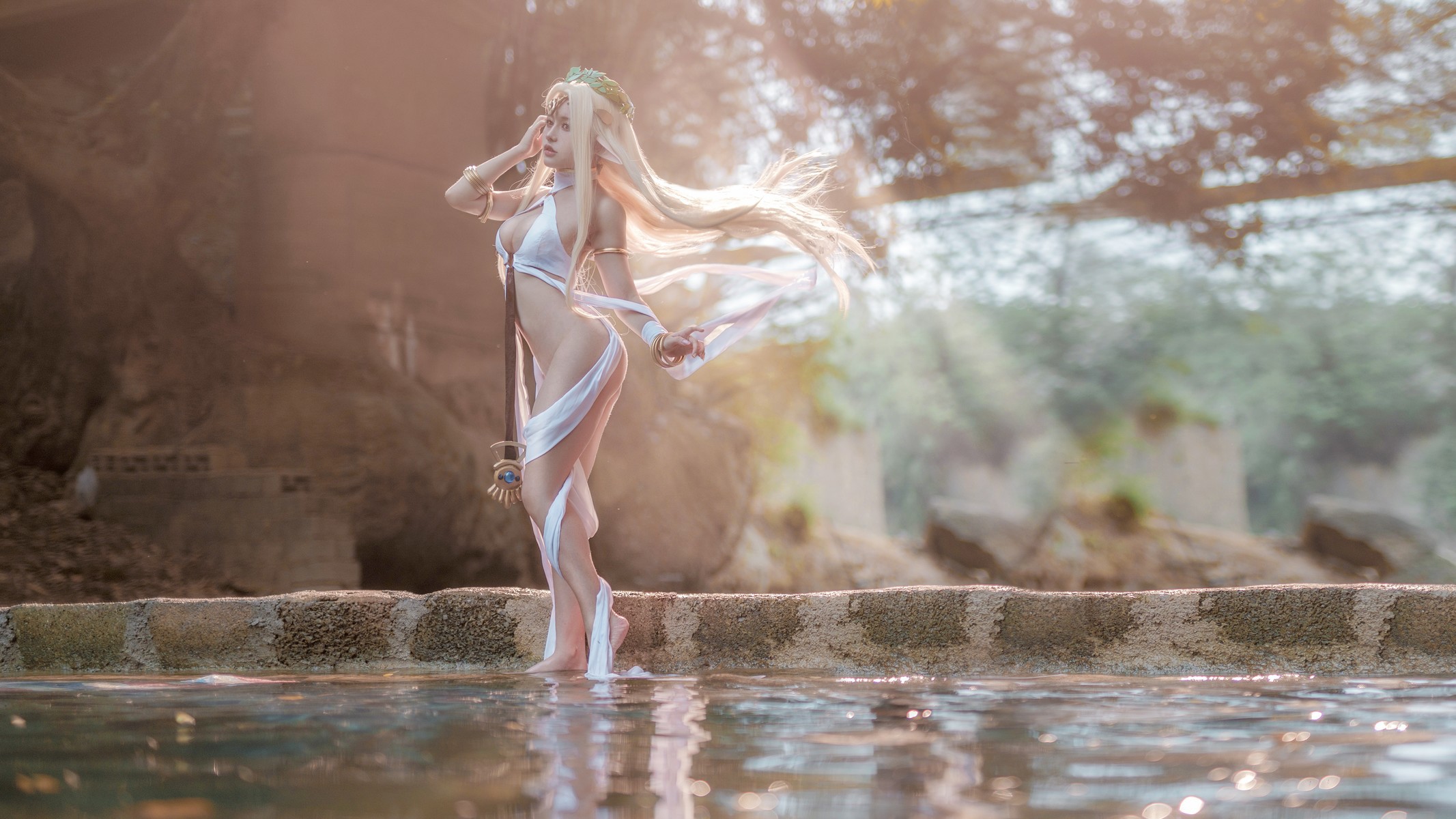 Cosplay-一笑芳香沁-黑兽白精灵-01-19