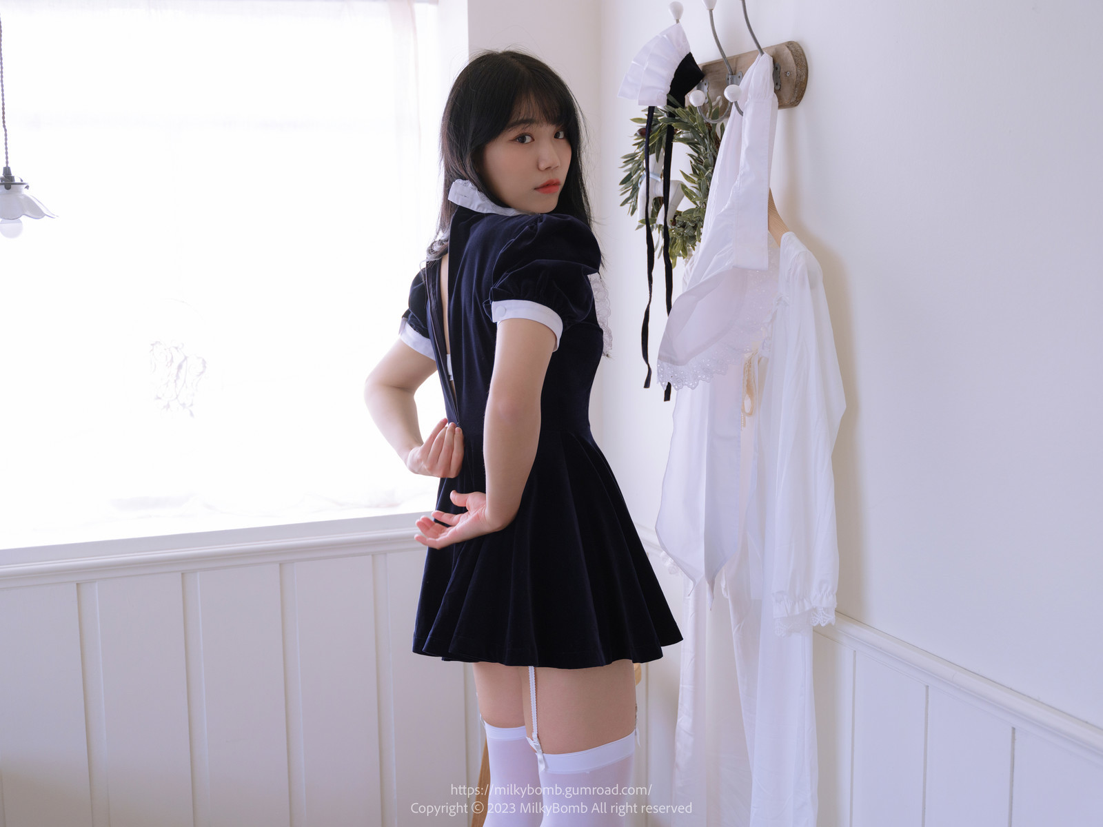 Yui-유이-MilkyBomb-Maid-Set01-10-02