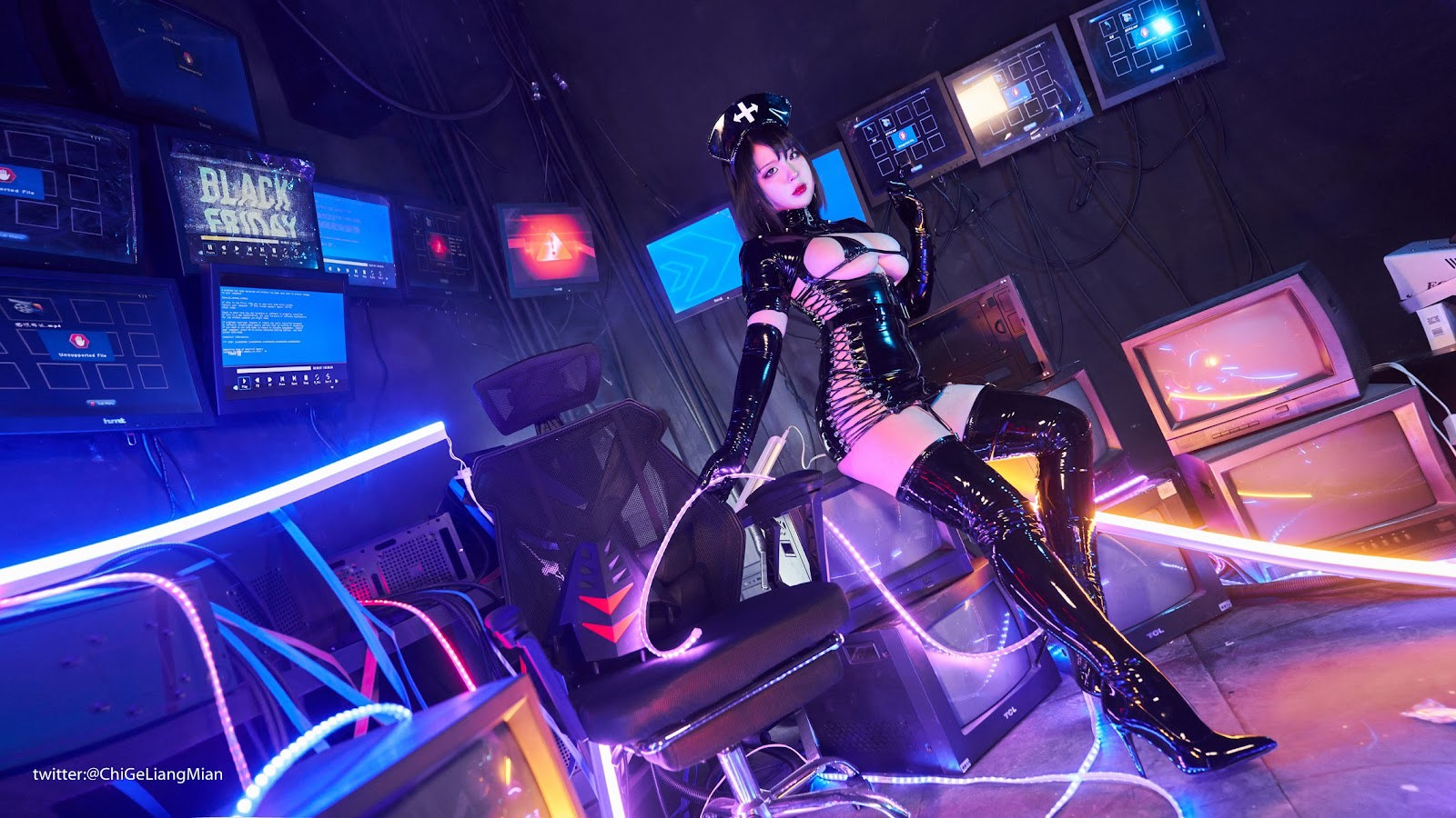 Cosplay-皮皮奶可可爱了啦-黑暗护士-04-04