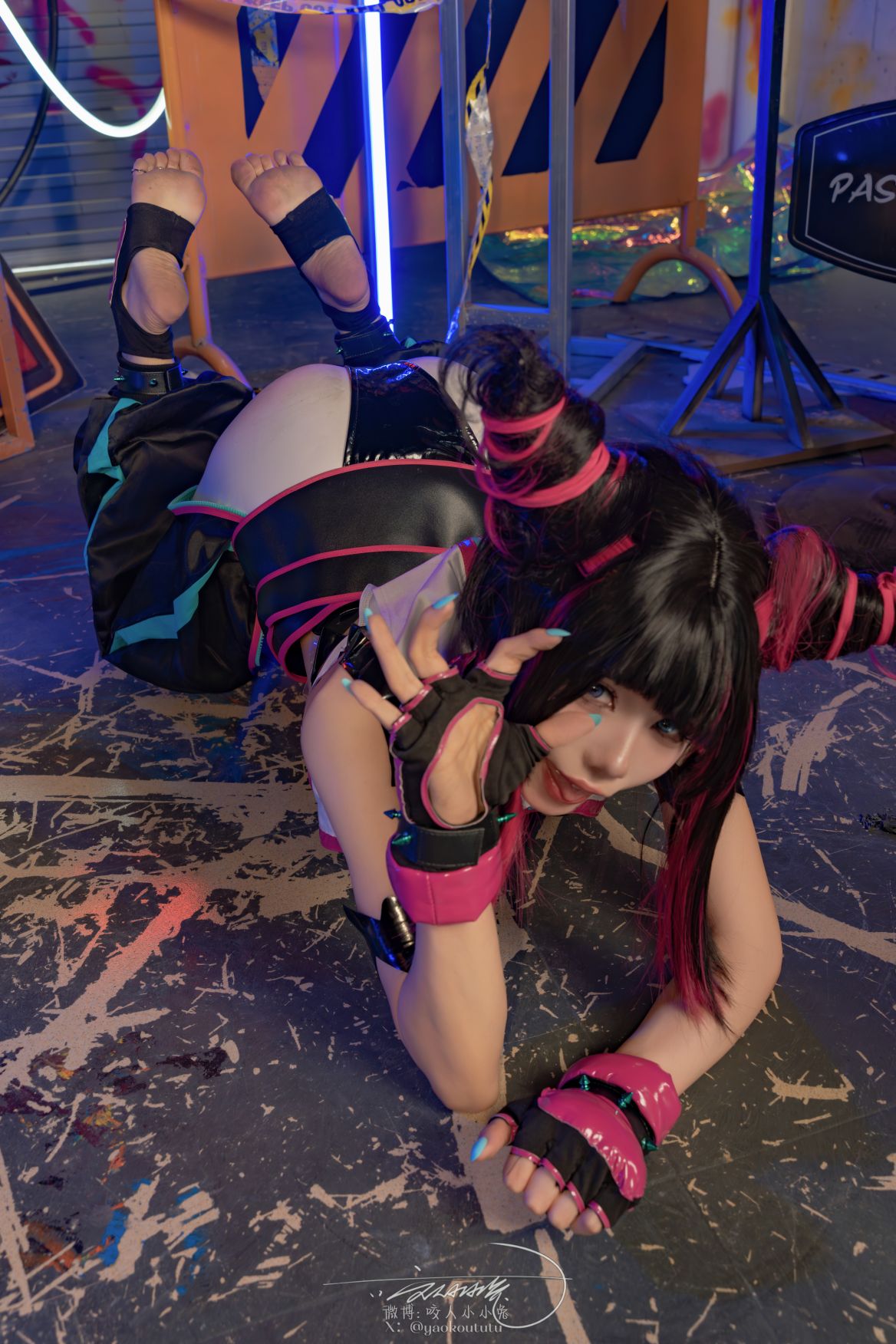 咬人小小兔-黏黏团子兔---五月作品街霸-韩蛛俐-81P1V-139GB-06-16