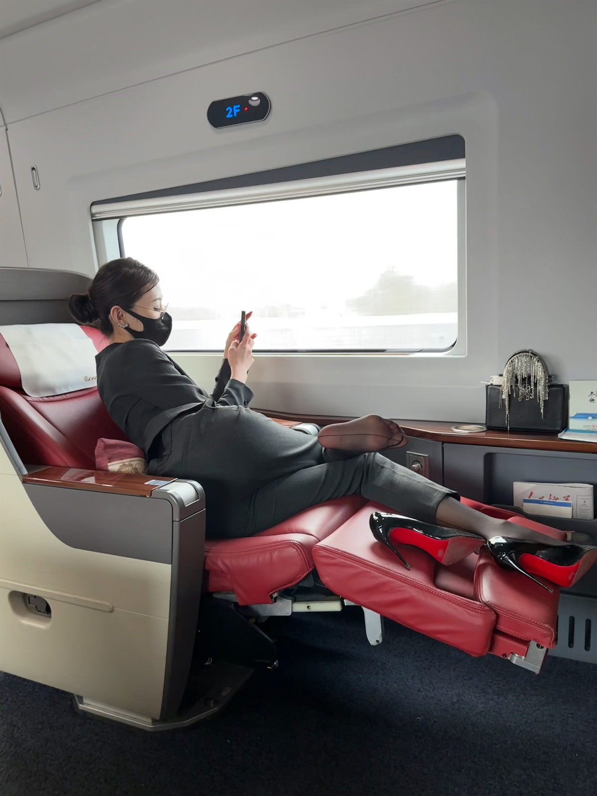 Cosplay-Dearie-动铁艳女-03-17