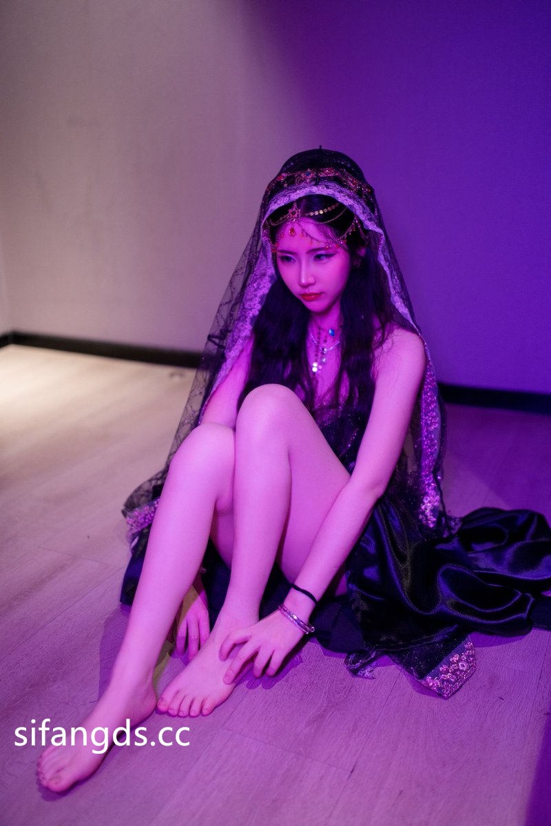 小刘亦菲金钱豹极品母狗草莓老师-08-19