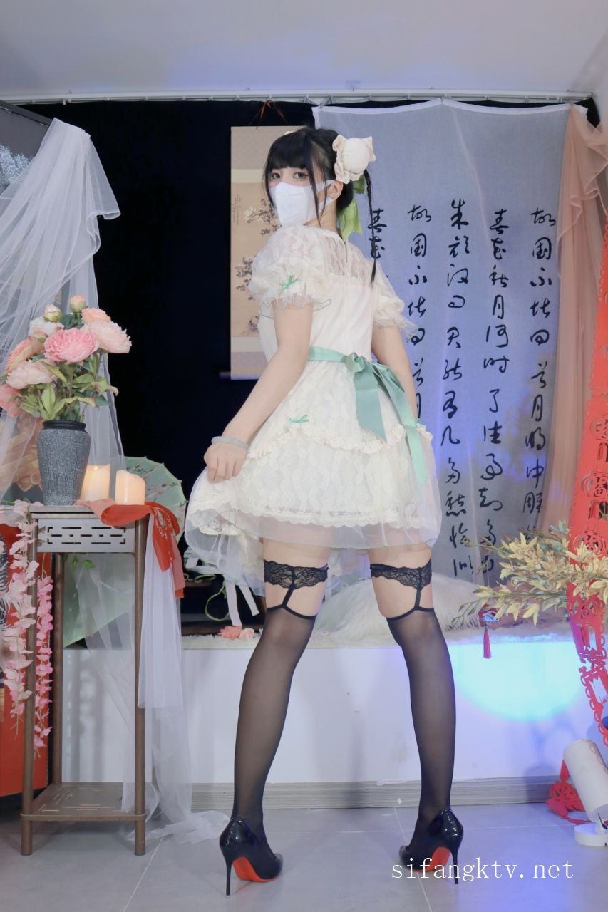 Miao喵酱x小简x奶糊-2024大型三人春晚限定-裸舞才艺-02-16