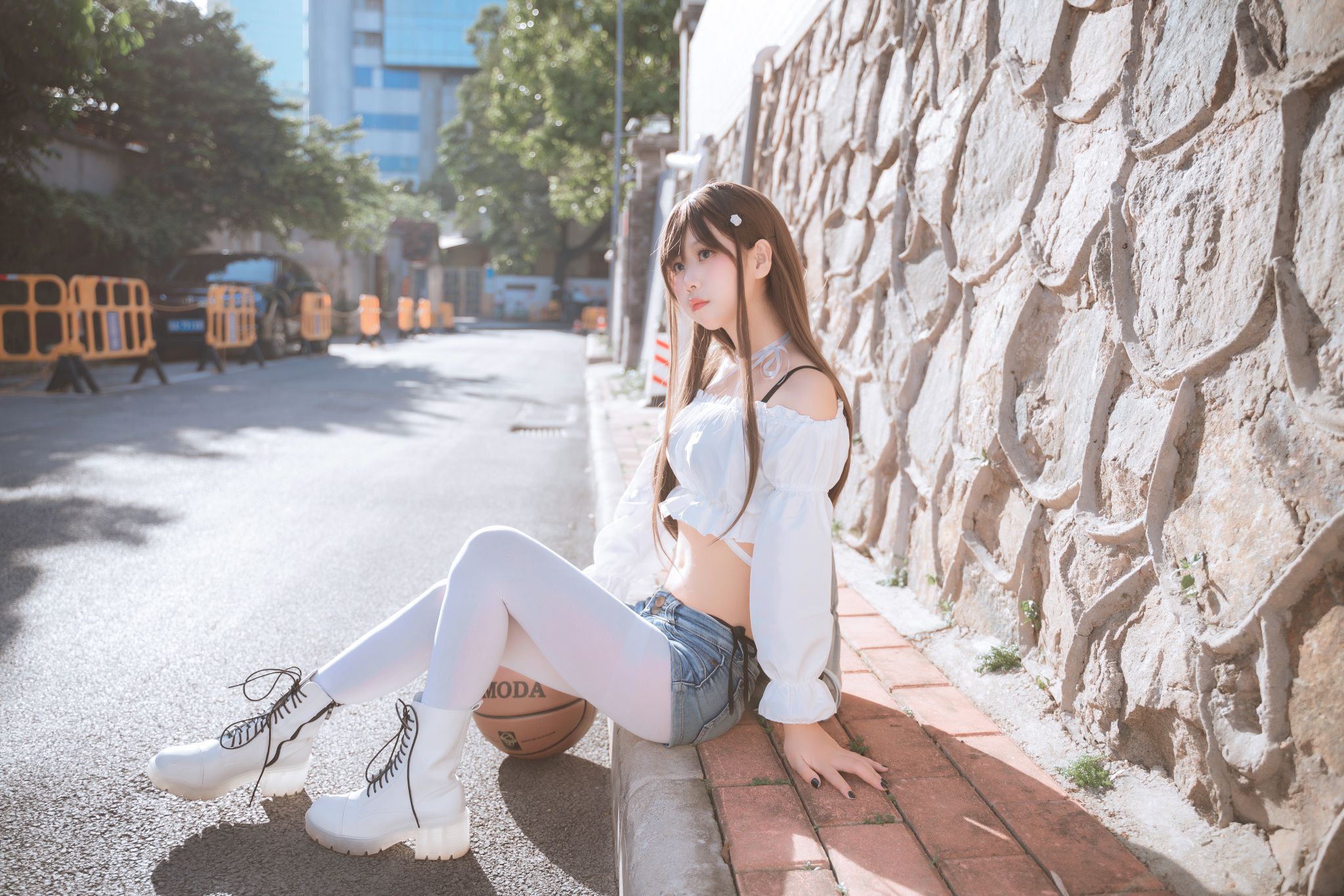 萌芽儿o0-邻家小恶魔-47P1V-426MB-03-18