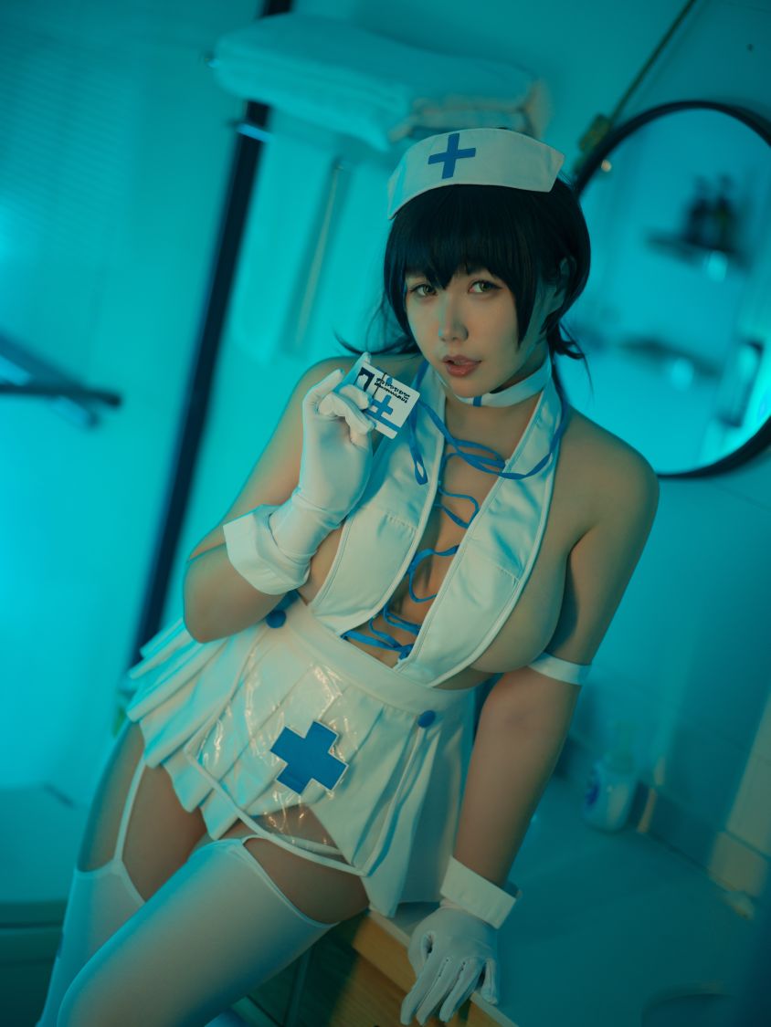 麻花麻花酱---碧蓝护士-08-04