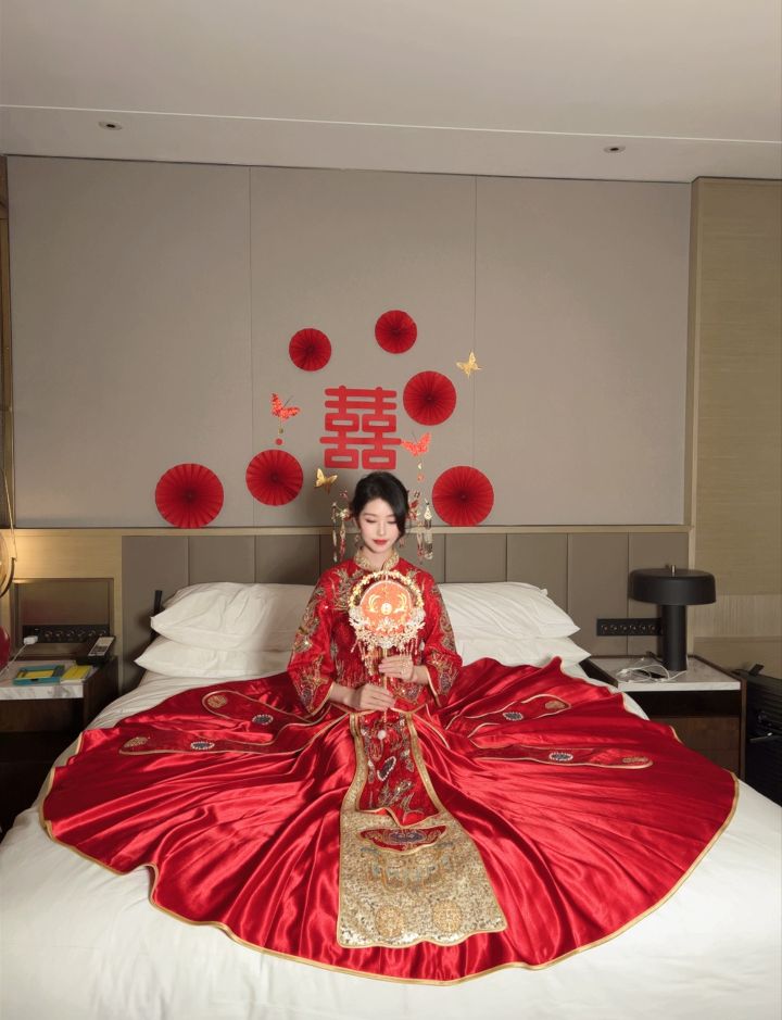 抖娘-利世---伴郎团轮新娘-55P2V-808MB-04-16