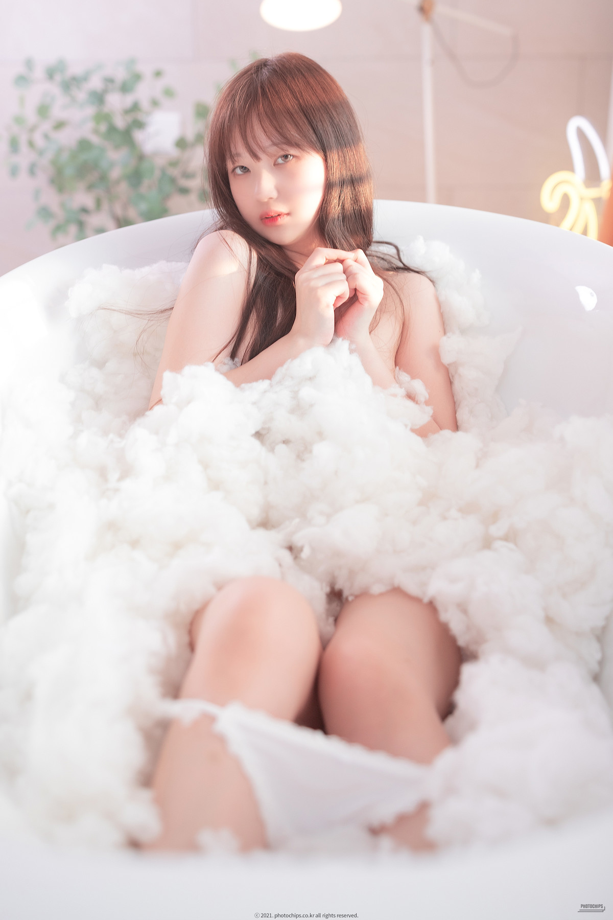 Sia-시아-Photochips-Vol111-Photobook-Set01-08-13