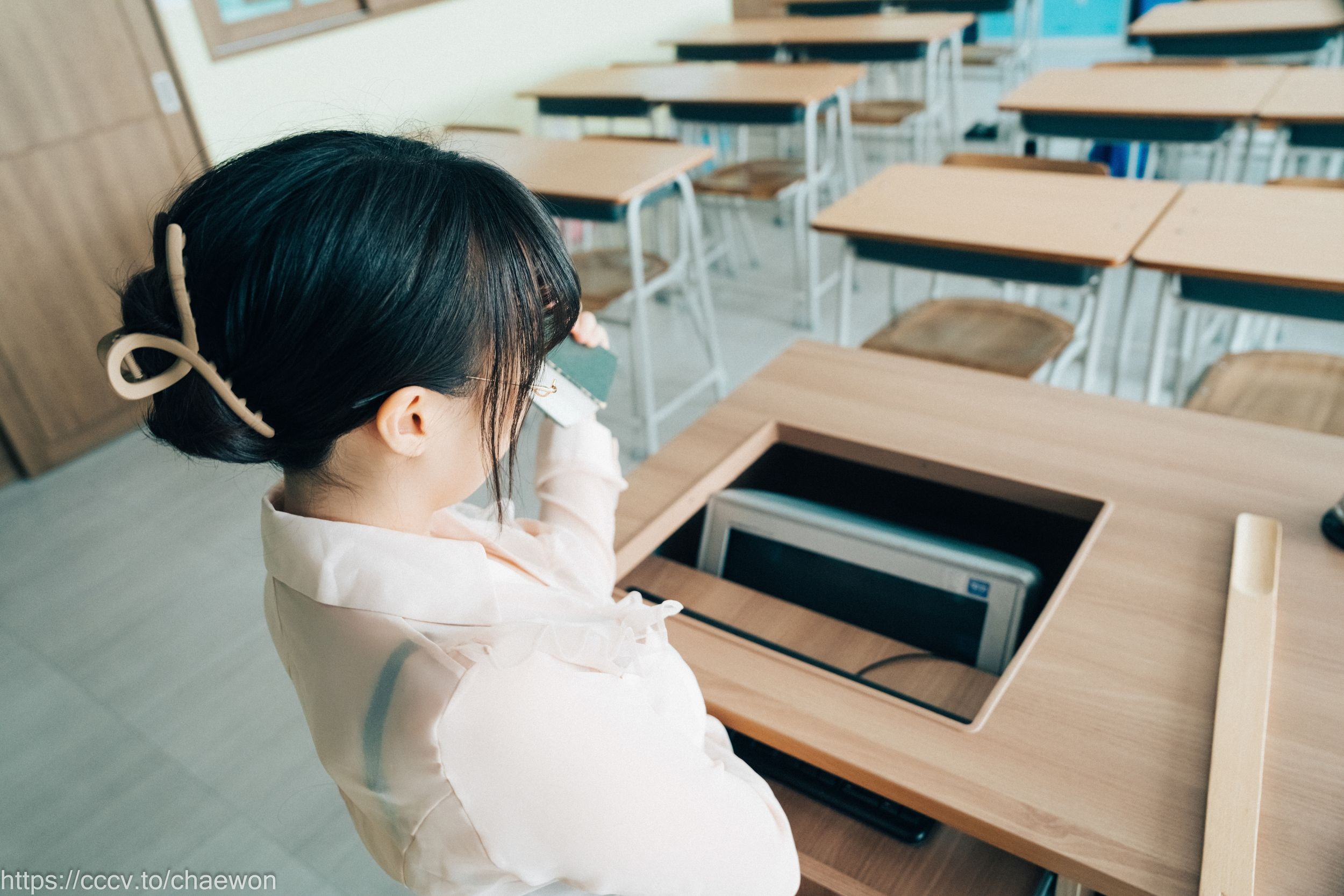 Loozy-Mozzi-모찌--Remedial-Class-Original-Version-205P-09-01