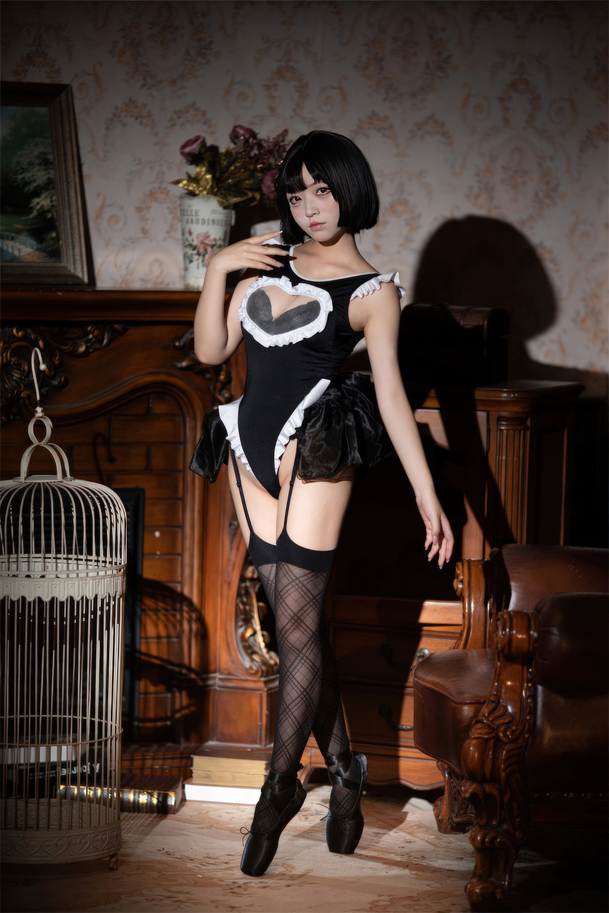 Cosplay-花铃-马戏团芭蕾-吊带袜高叉-12-02