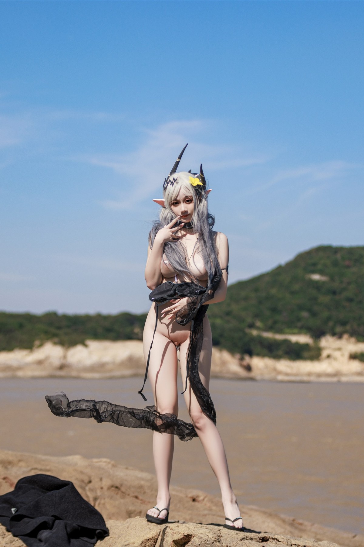 Cosplay-阿雪雪-泥岩泳装-Mud-Rock-Swimsuit-09-11
