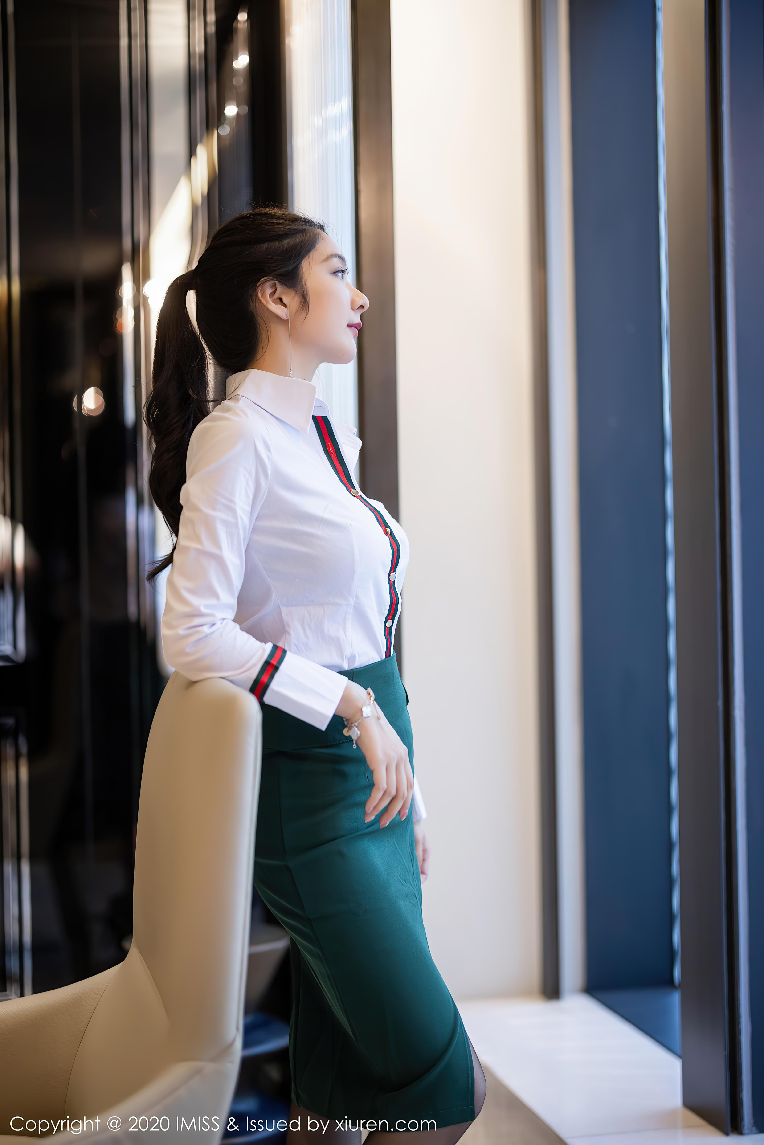 019-IMiss爱蜜社-20201105-VOL521-Angela小热巴-55P-44442-MB-08-23