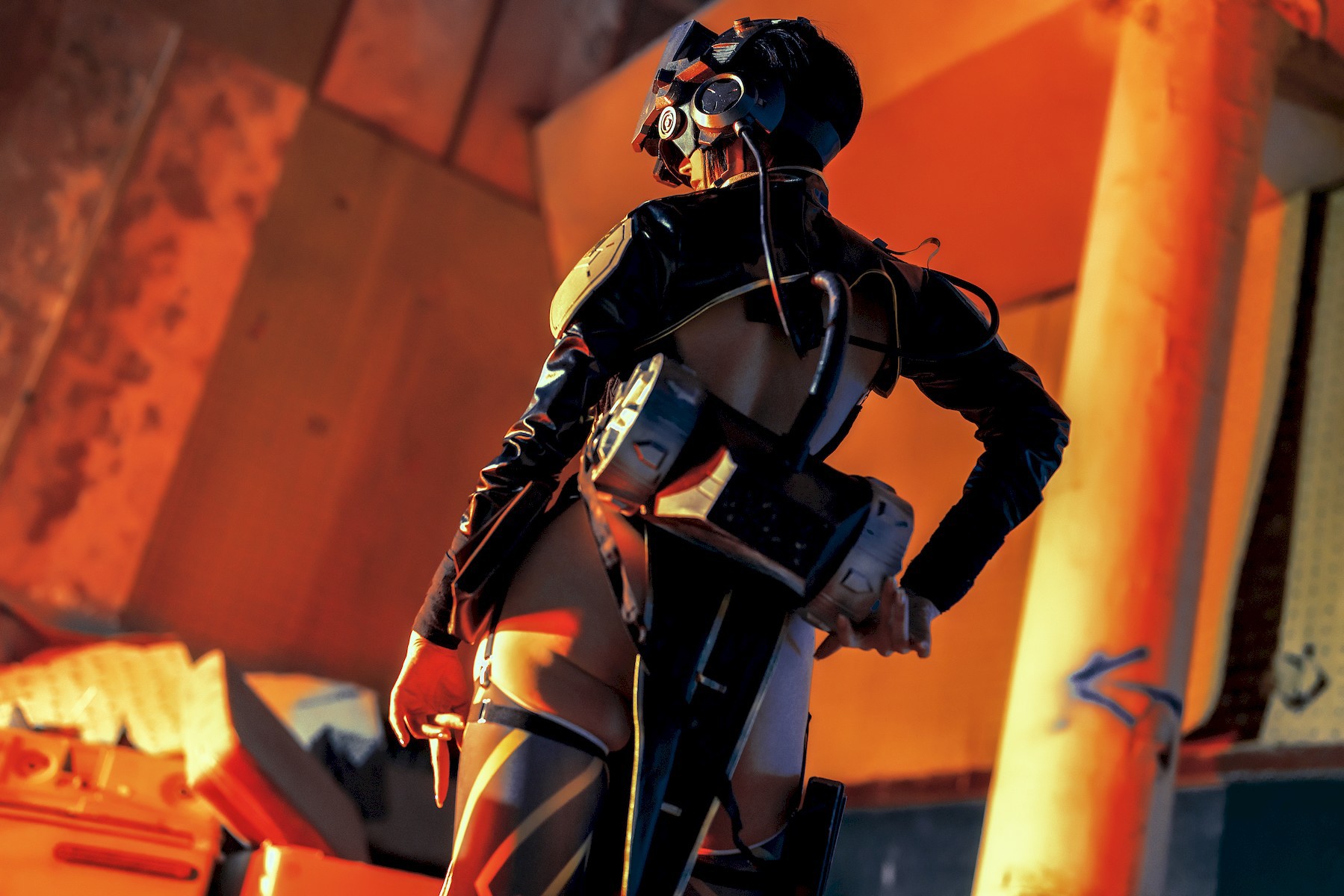 夏小秋秋秋-Cosplay-荷光者梵蒂-09-13