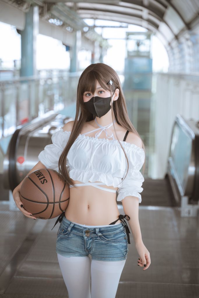 萌芽儿o0-邻家小恶魔-47P1V-426MB-03-18