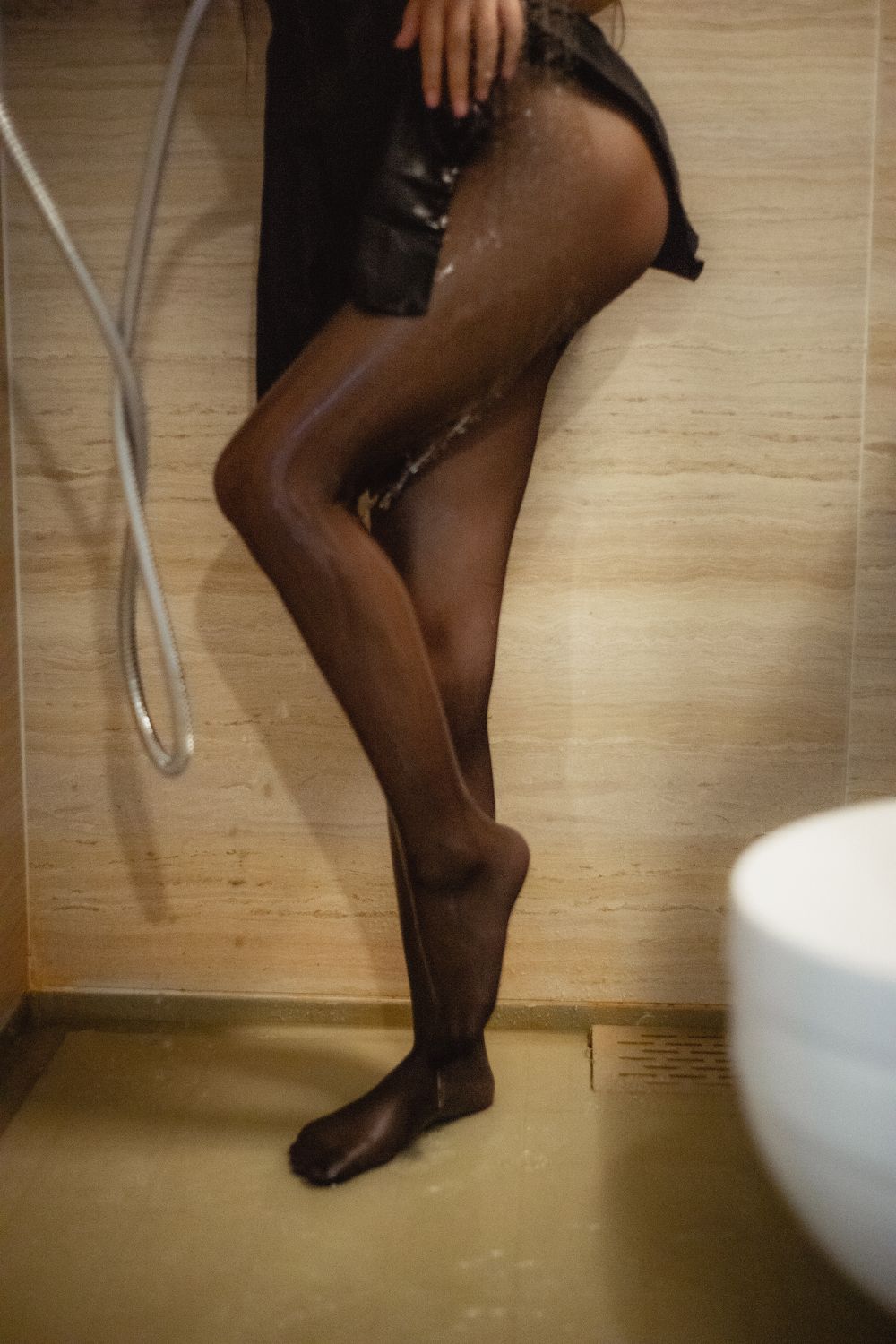 萌芽儿o0-浴室JK黑丝-33P-351MB-03-19