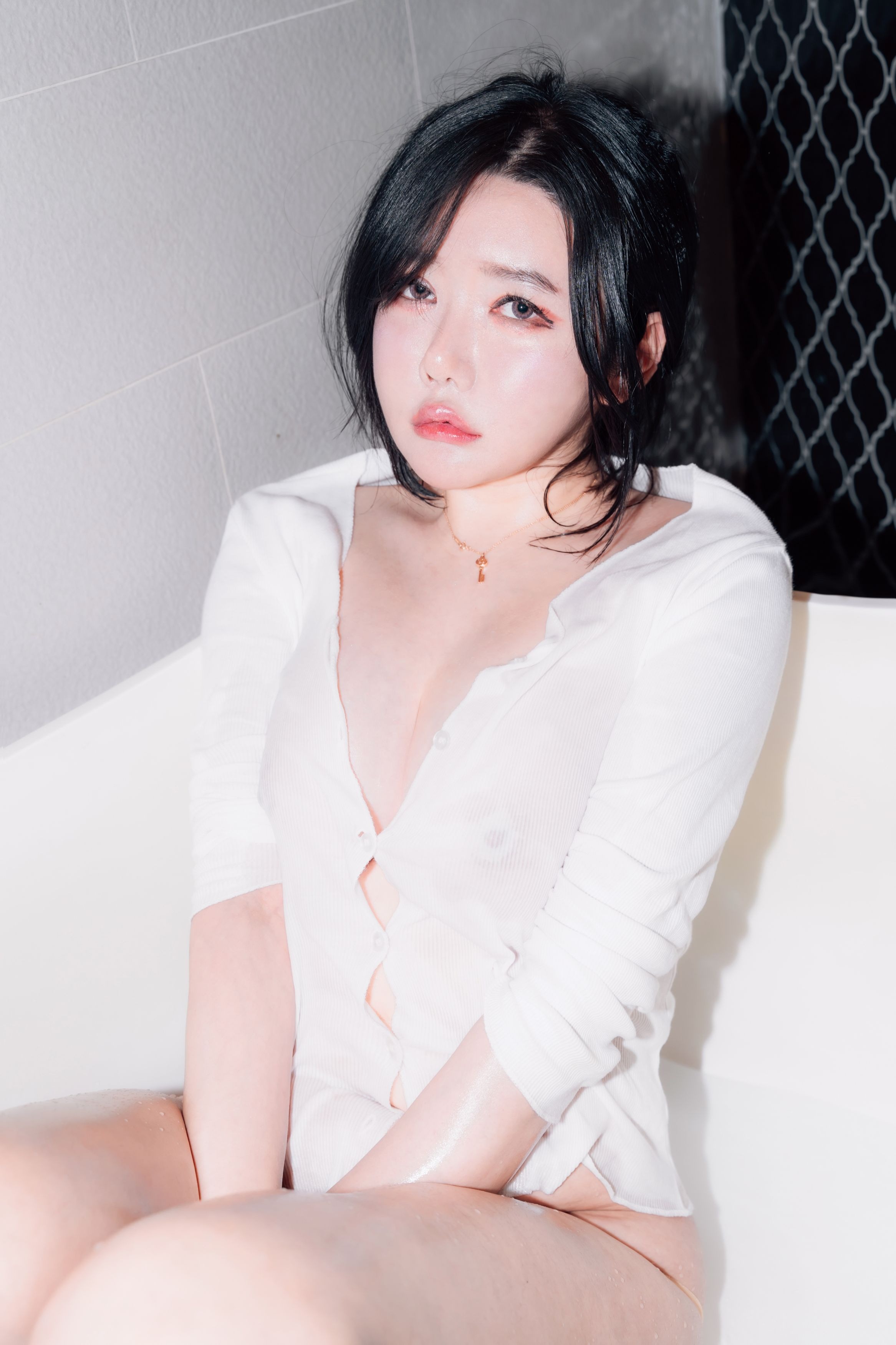 Jisu-a-안지수---Good-Day-Vol1-69P-08-22