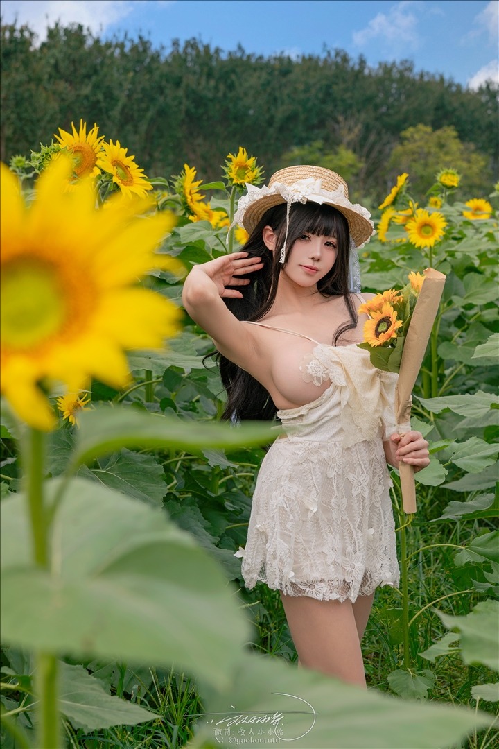 咬一口兔娘-咬人小小兔---七月作品-夏の葵-74P1V-74P-1V-101298-MB-20240828ad-08-30