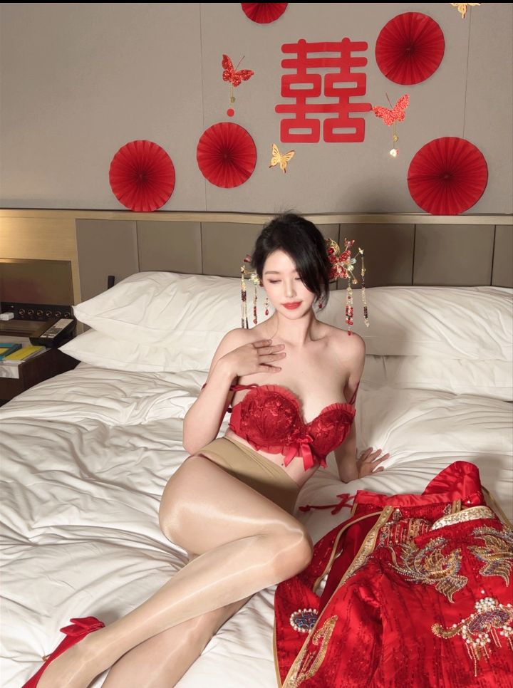 抖娘-利世---伴郎团轮新娘-55P2V-808MB-04-16