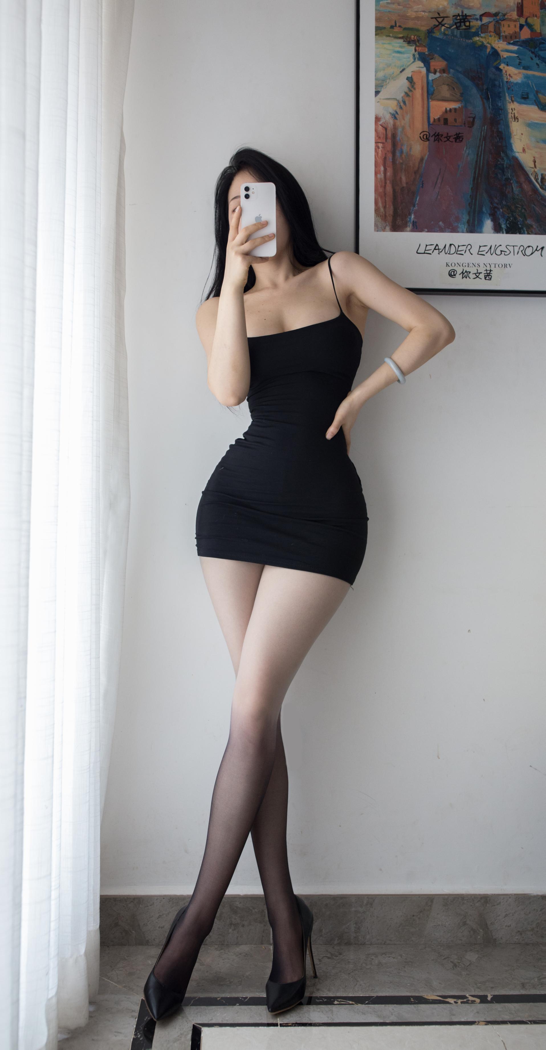 016Cool文茜-微密圈系列-画廊下的灰白渐变11P-525M-08-13