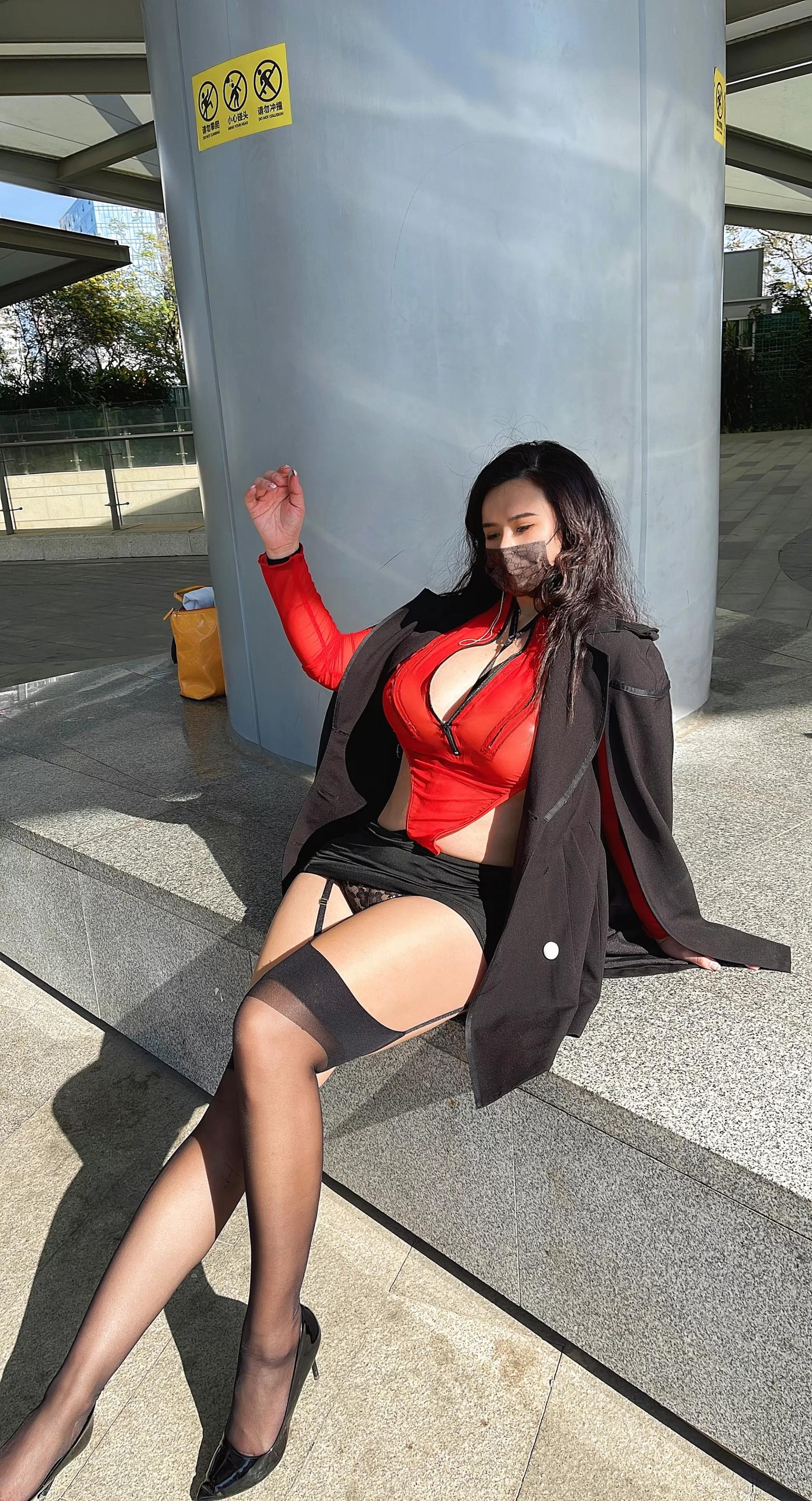 水蜜桃米米---吊带黑丝-30P-12276-MB-08-11