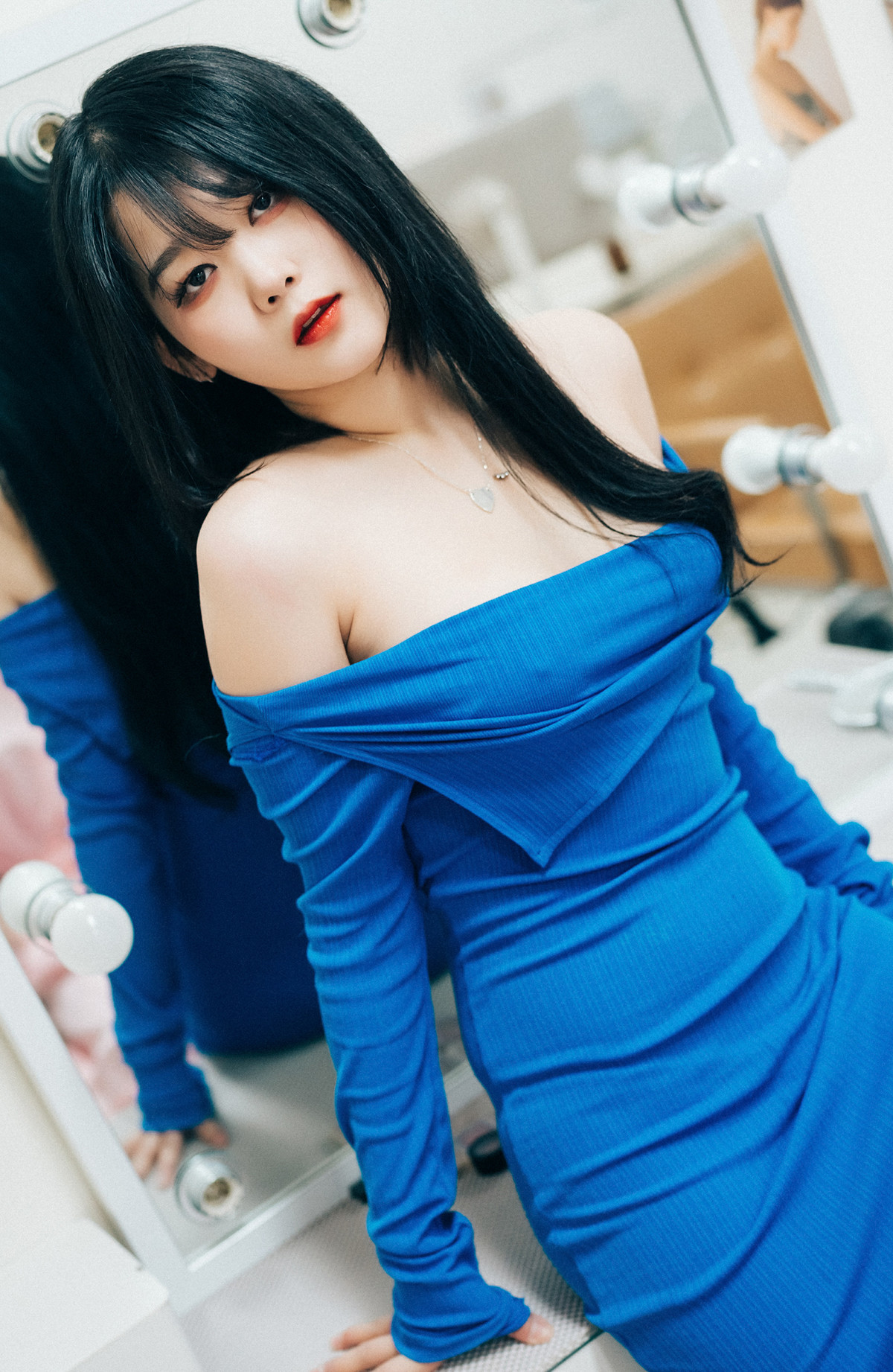 ZIAKwon-권지아-Loozy-8216Adult-Hair-Shop8217-Set01-08-11