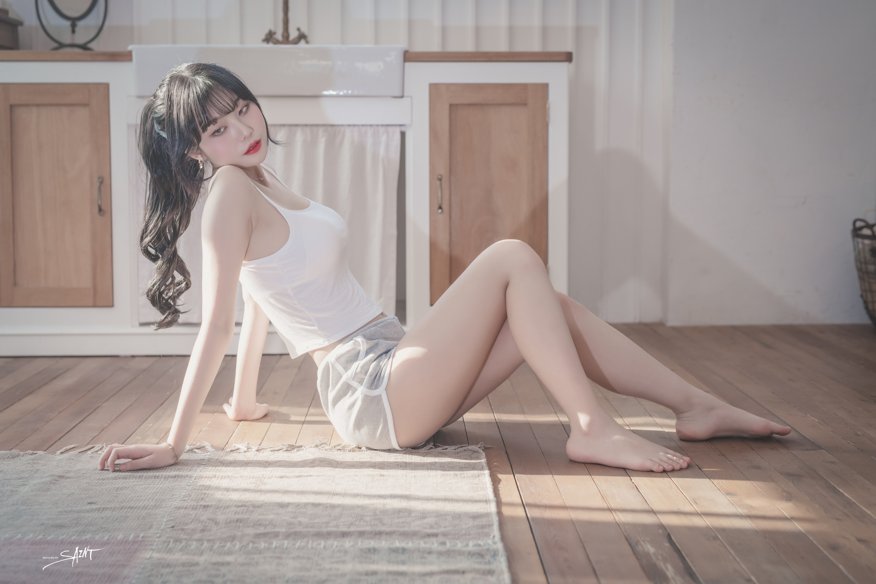 Yuna-유나-SAINT-Photolife-Love-On-Top-Set02-01-29