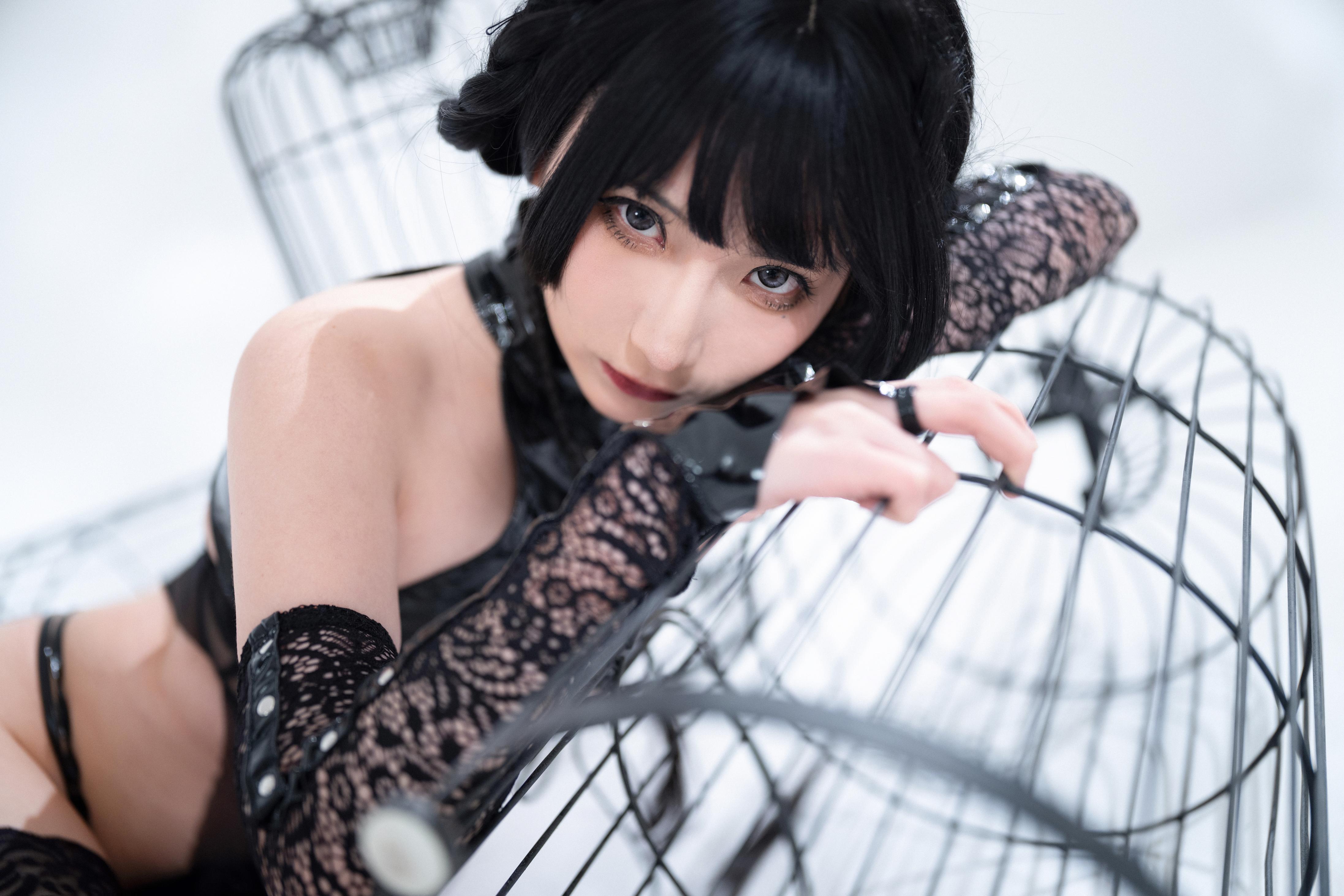 NO010-是三不是世w-功夫旗袍-18P-426MB-09-06