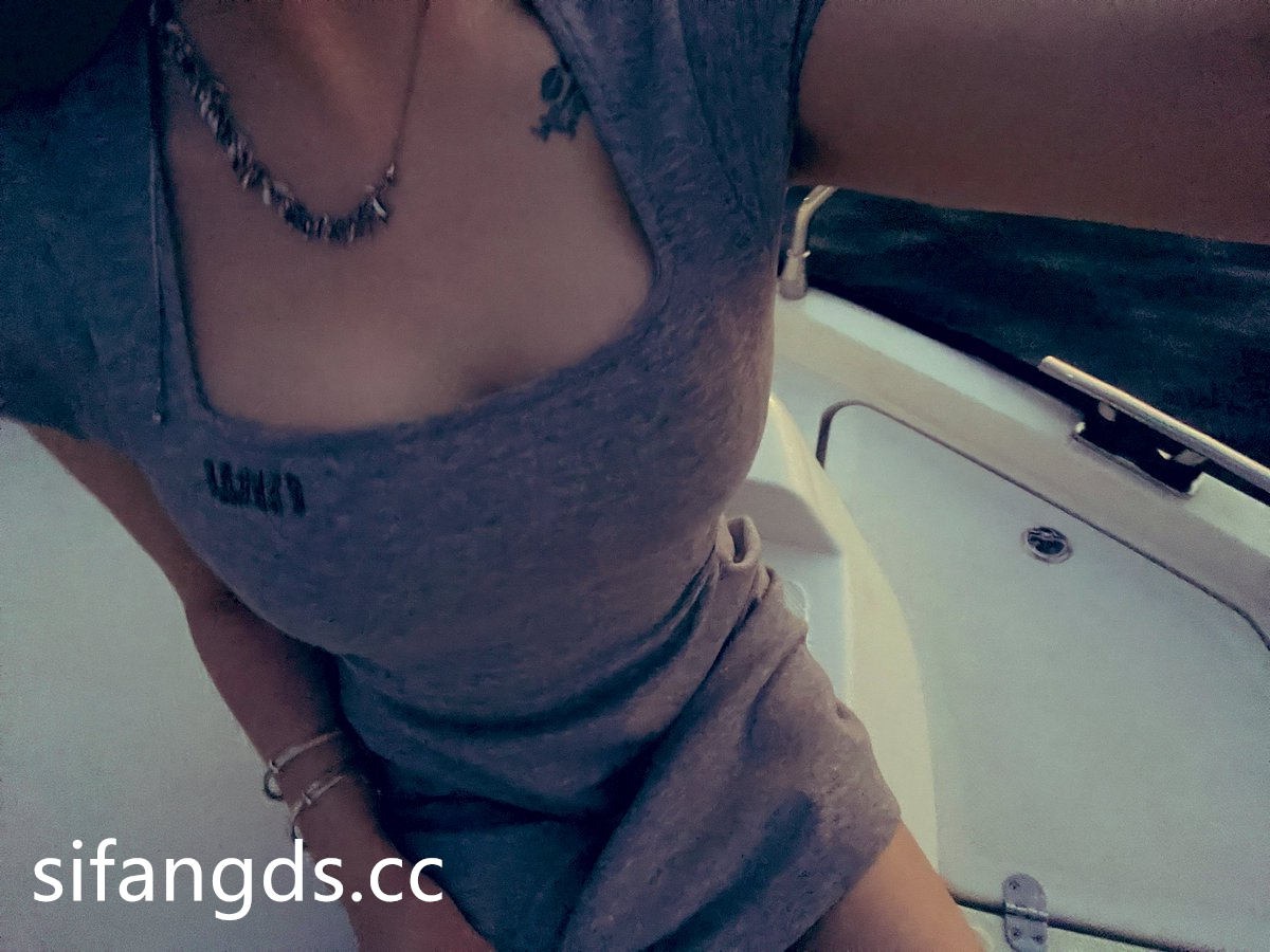 小刘亦菲金钱豹极品母狗草莓老师-08-19