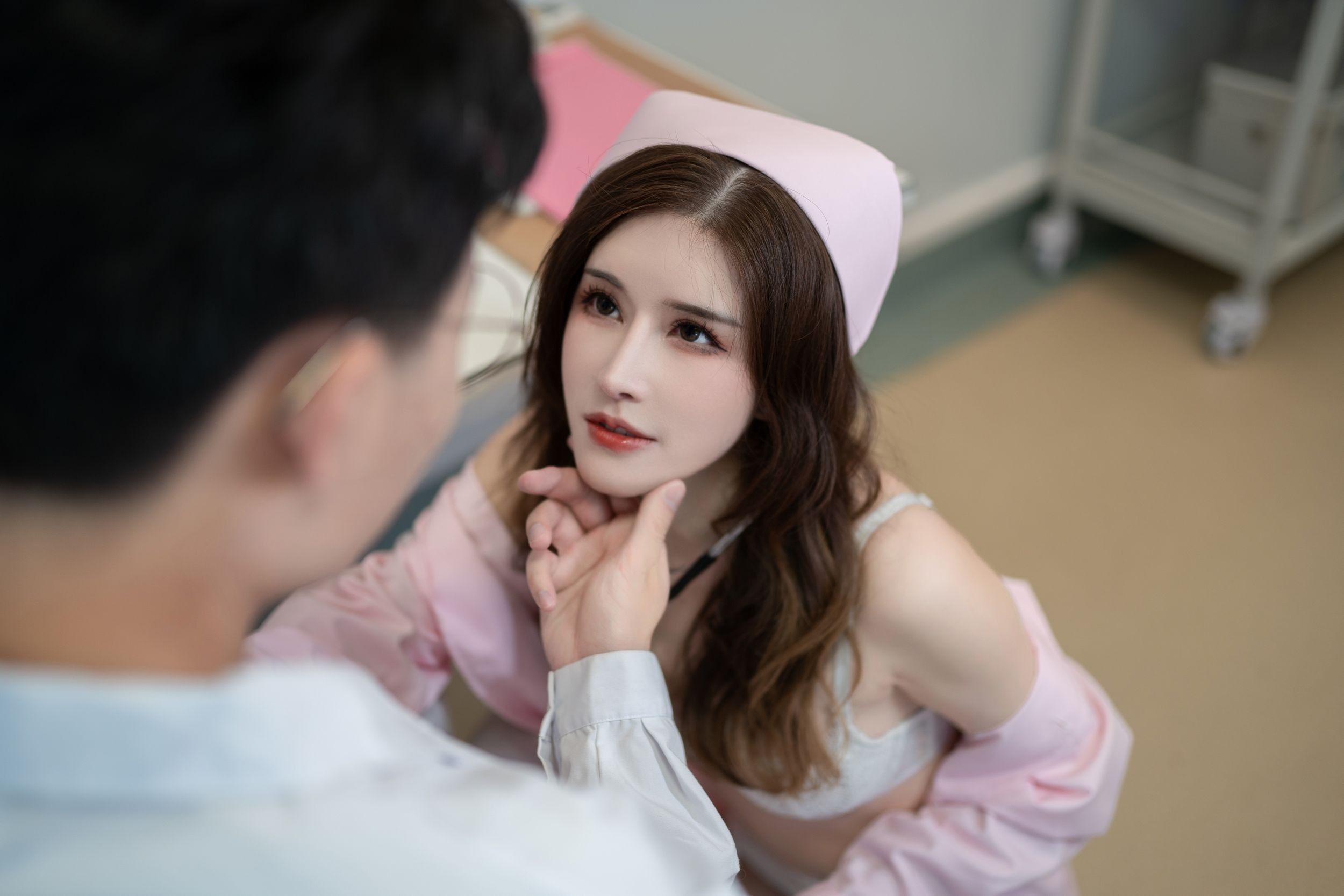 鹿八岁---医生和护士-65P-07-21