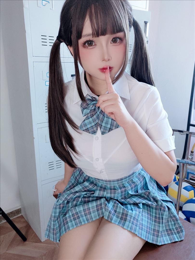 日奈娇---更衣室-195P-195P-215-GB-20240811l-08-14