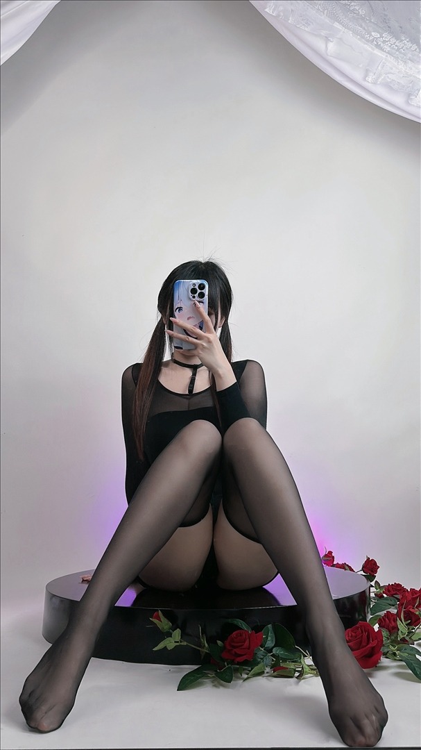 miko酱---23年05月合集297P-297P-53819-MB-20240811y-08-14-2