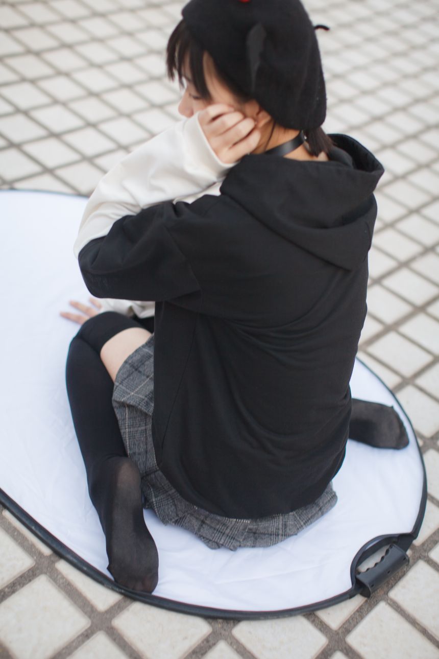少女秩序写真-EXvol004-天台黑色过膝袜短裙47P-3475M-01-07