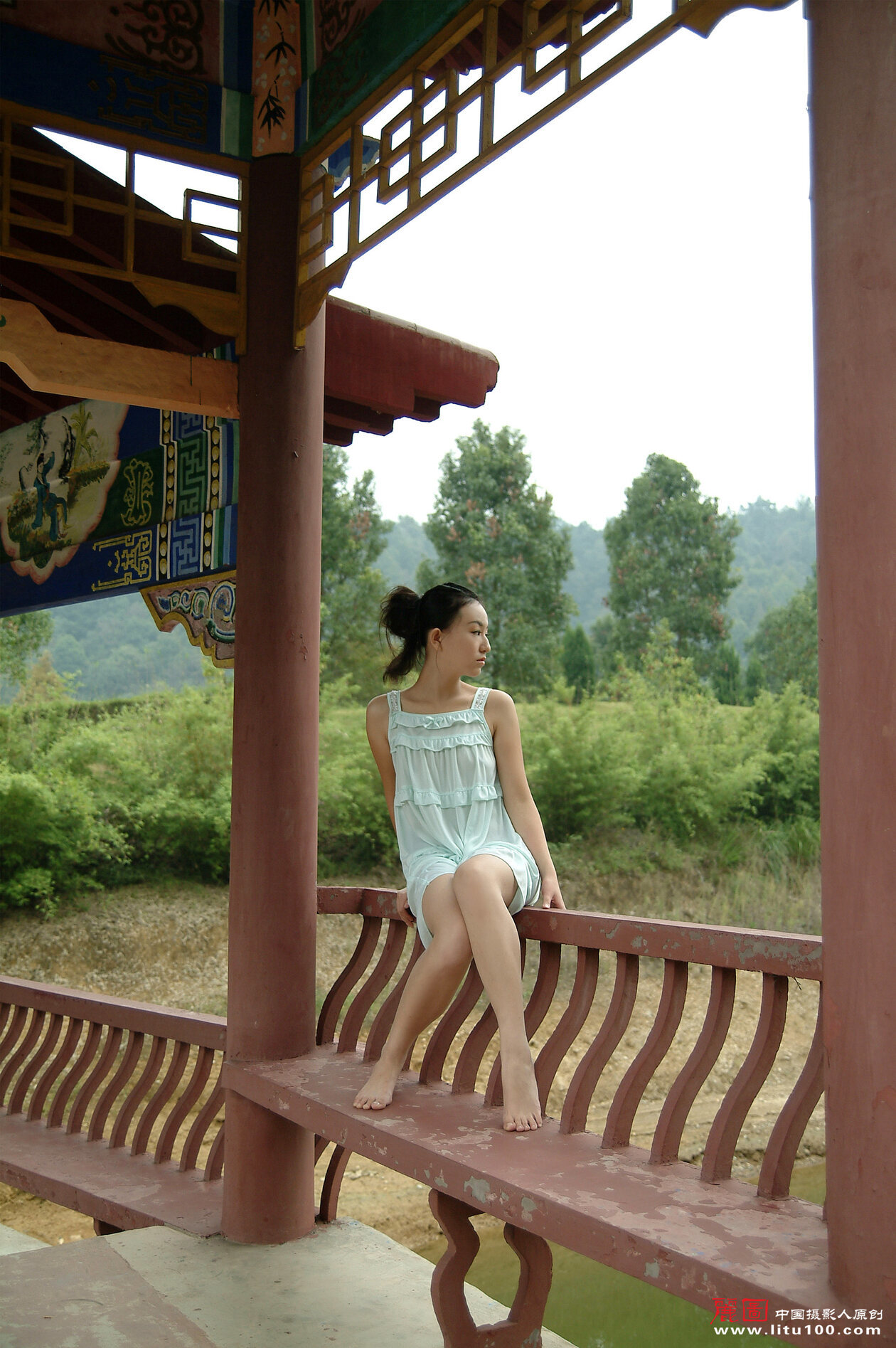 LITU100丽图-20071013-静雨-Vol04-丽图写真-人体美媚馆-10-25