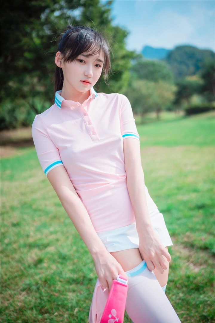 DJAWA-Photo---HENDOONG-혠둥이---On-Green-101P118GB-20240814b-08-14