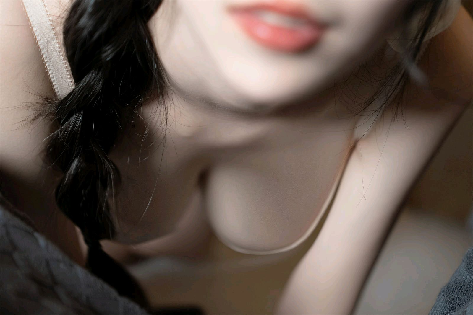 抖娘-利世---小保姆与老头-140P1V-181MB-04-27